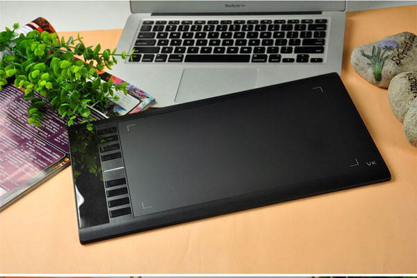 Ugee M708 Graphics Tablet with Digital Drawing Pen 10 x 6 Inch Working Area (Black)