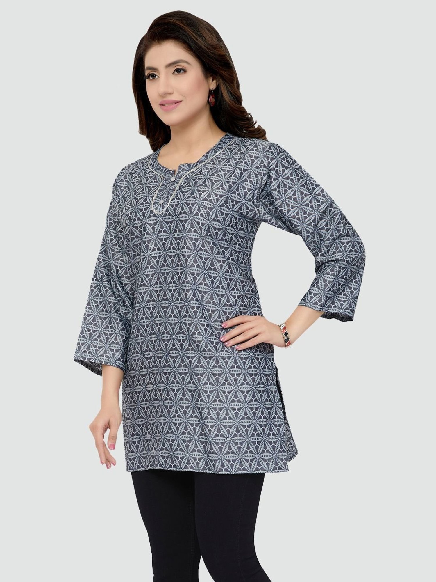 Saree Swarg Grey Printed Straight Kurti