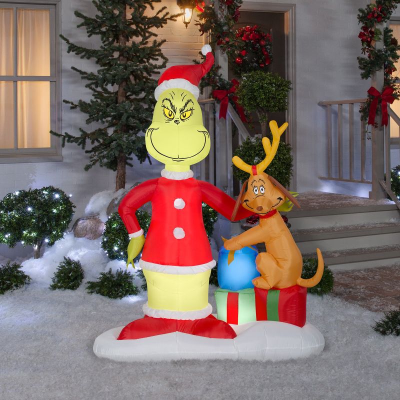 Gemmy Christmas Airblown Inflatable Grinch and Max w/Presents Scene Dr. Seuss, 6 ft Tall
