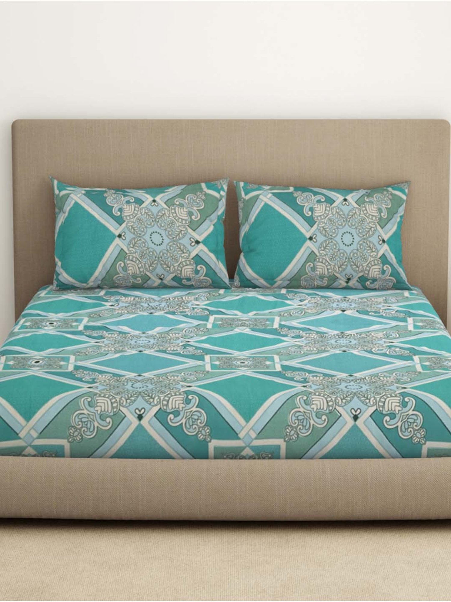 Welspun Bliss Light Green Microfibre 120 TC Double Bedsheet with 2 Pillow Covers