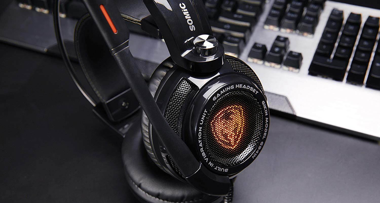 SOMIC G941 Gaming Headset For PS4, PC and Laptop, 7.1 Virtual Surround Sound USB Lightweight Over Ear Headphone with Mic,Volume Control,LED(Black)