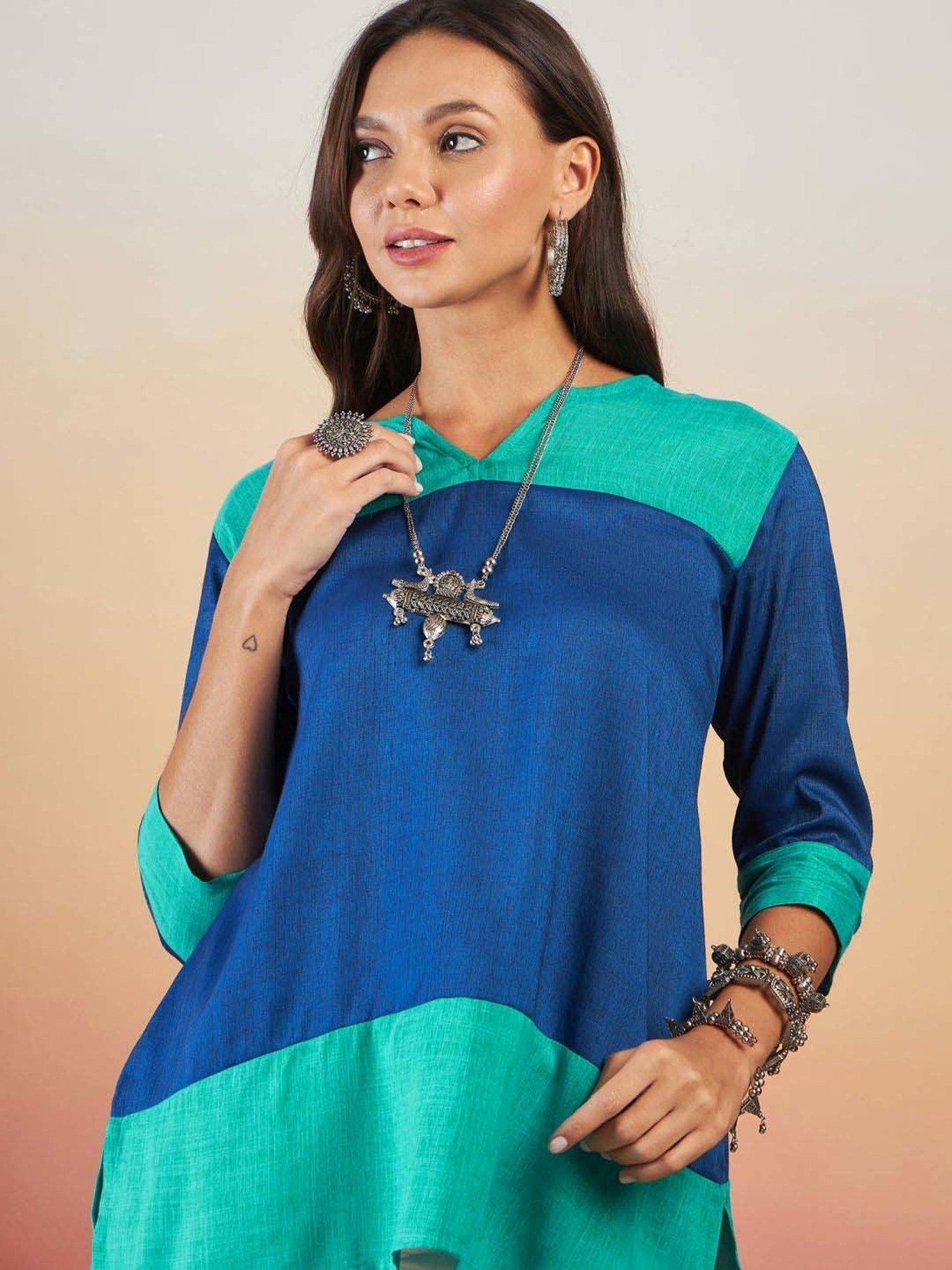 Inweave Blue Color-Block Tunic