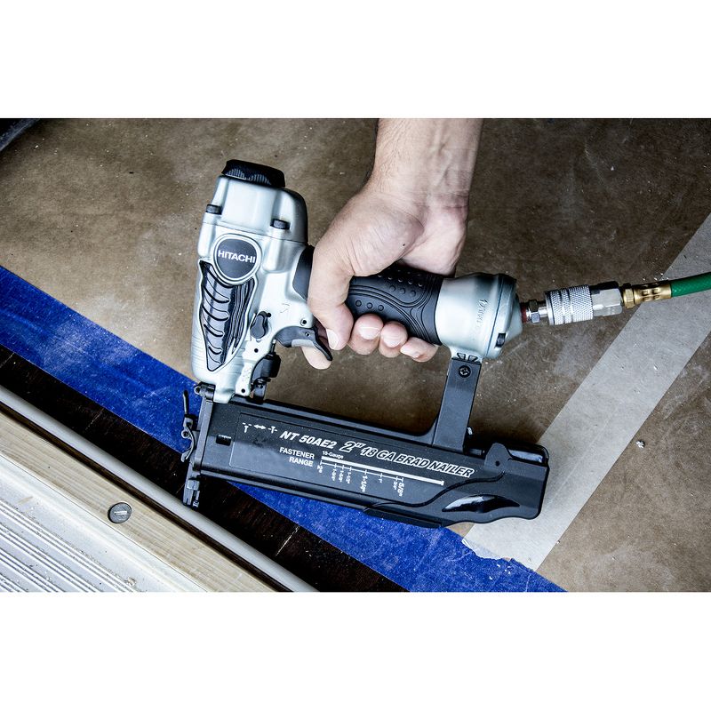 Hitachi NT50AE2 18-Gauge 2 in. Finish Brad Nailer Kit