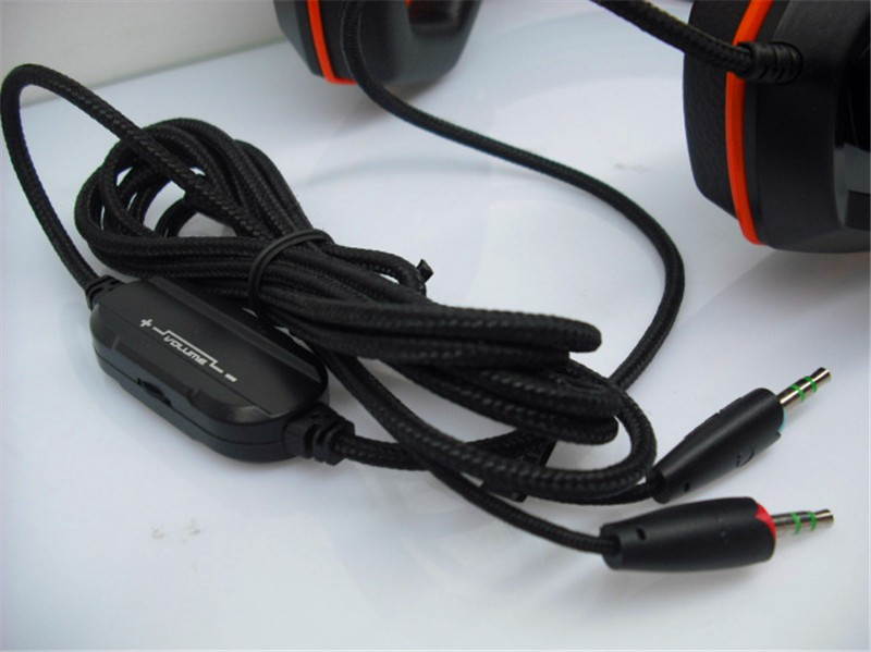 Professional Super Bass Over-ear Gaming Headset with Microphone Game Stereo Headphones for Gamer PC Computer