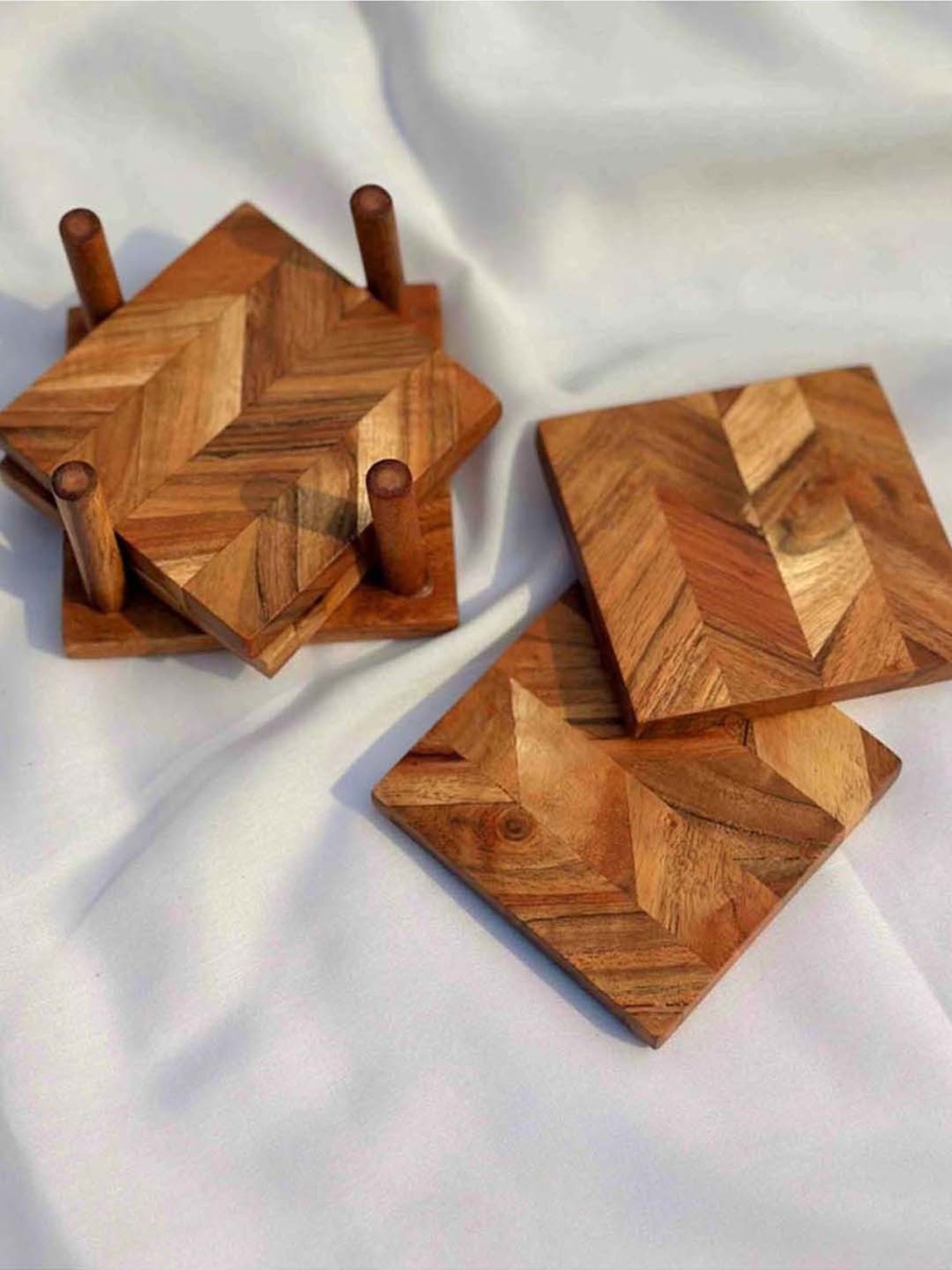 Mason Home Brown Vienna Acacia Coasters (Set Of 4)