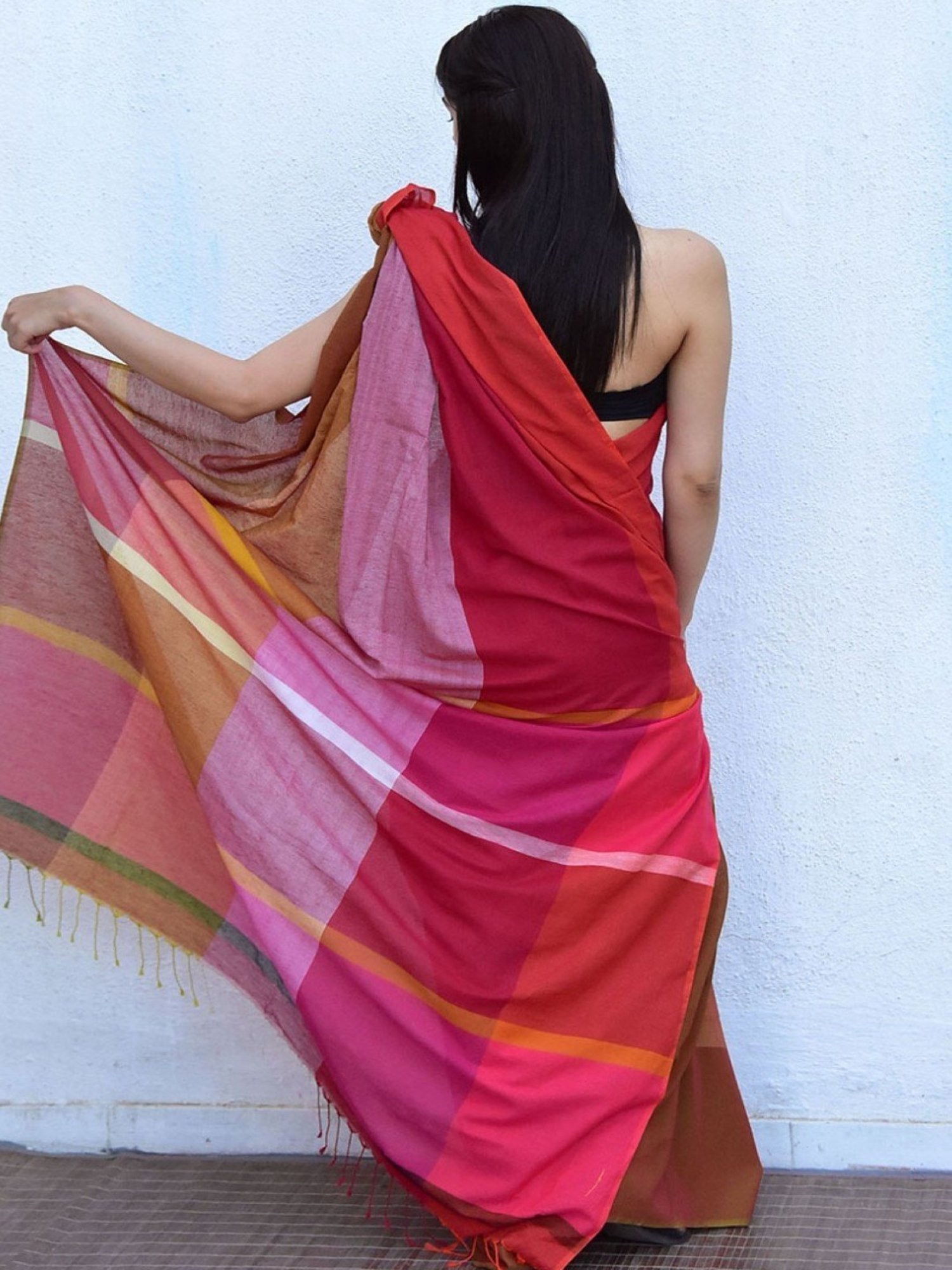 Chidiyaa Leela Dahlia Handwoven Cotton Saree