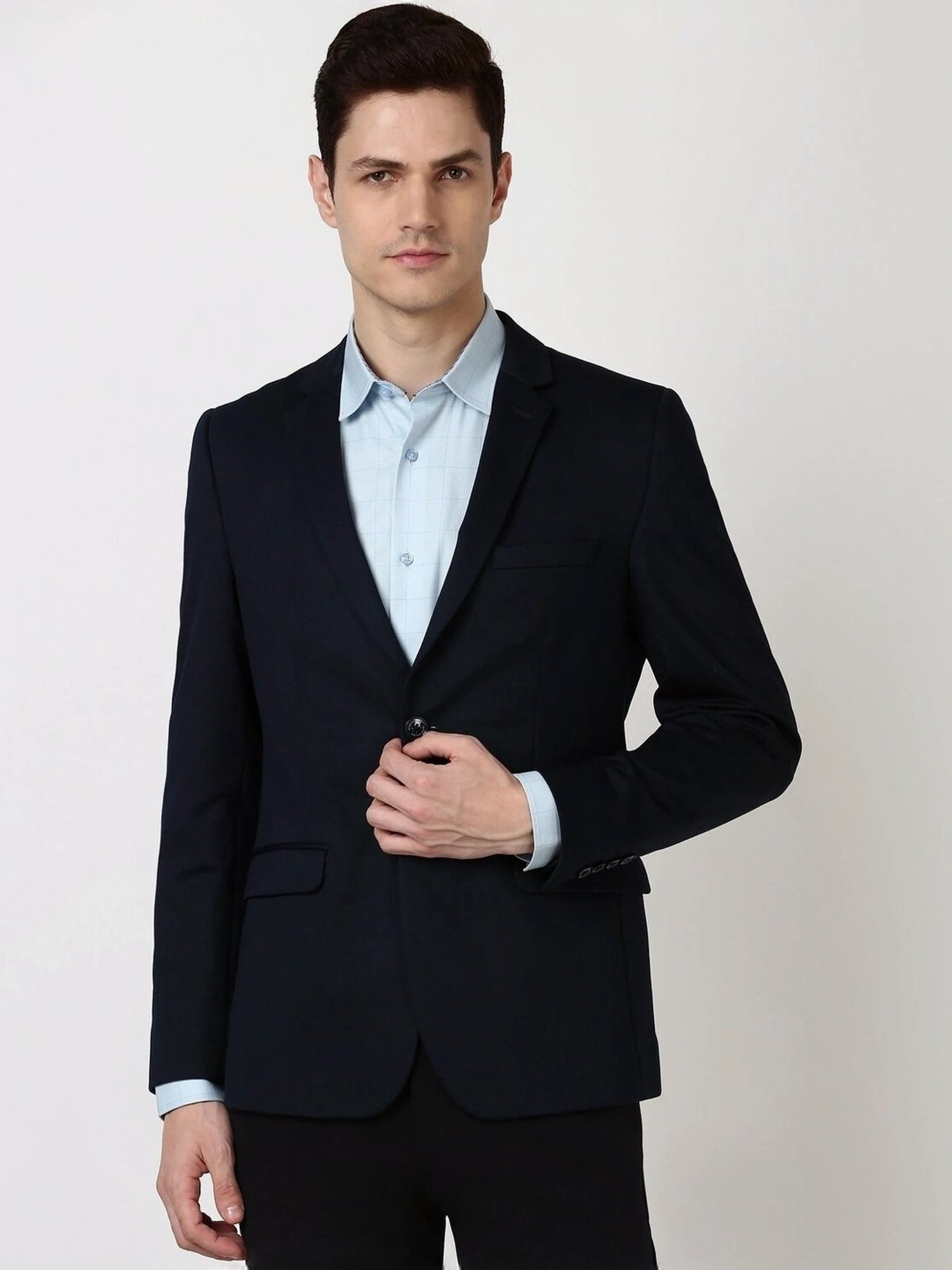 Arrow Sports Green Regular Fit Texture Waistcoat