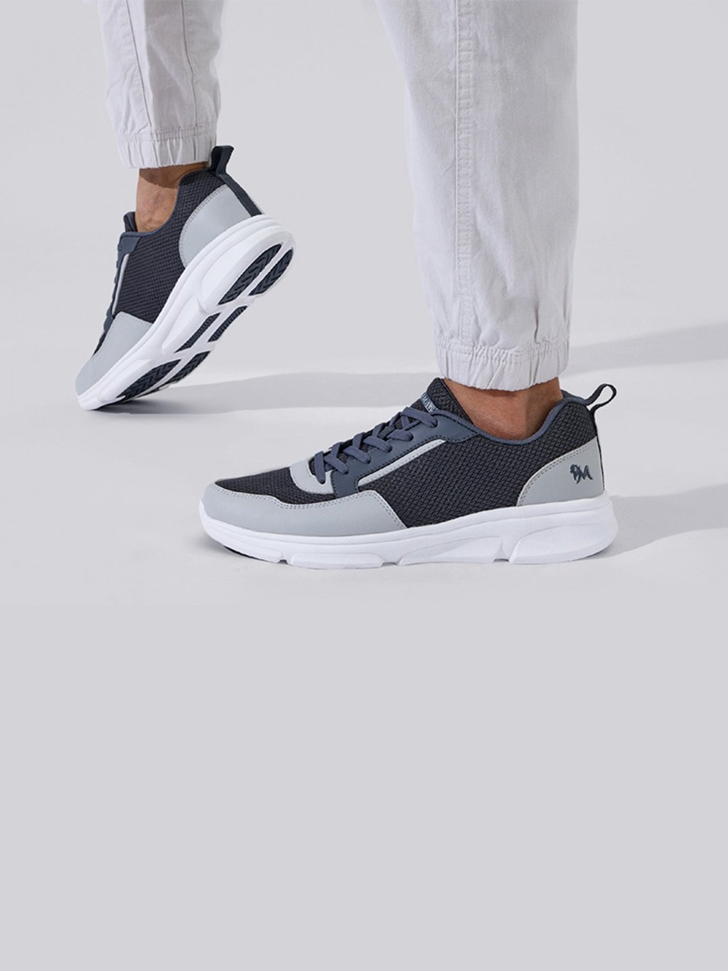 Neemans Men's Grey Running Shoes