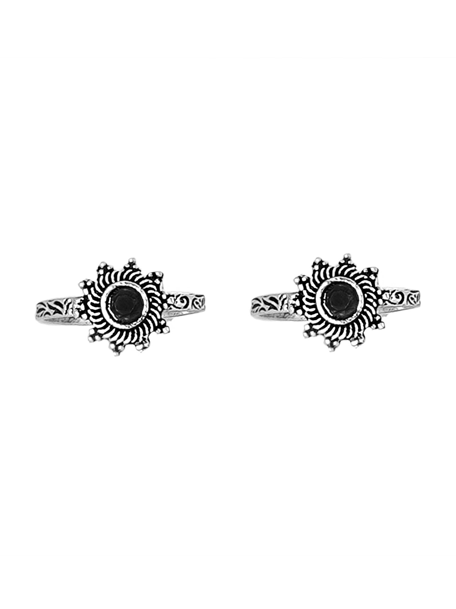 Teejh Ethnic Arika Black Stone Silver Oxidized Toe Rings for Women