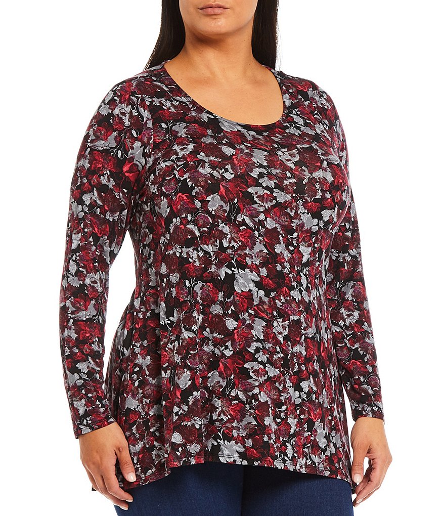 Intro Plus Size Scoop Neck Long Sleeve Pleat Back Detail Hi-Low Ditsy Print Swing Top