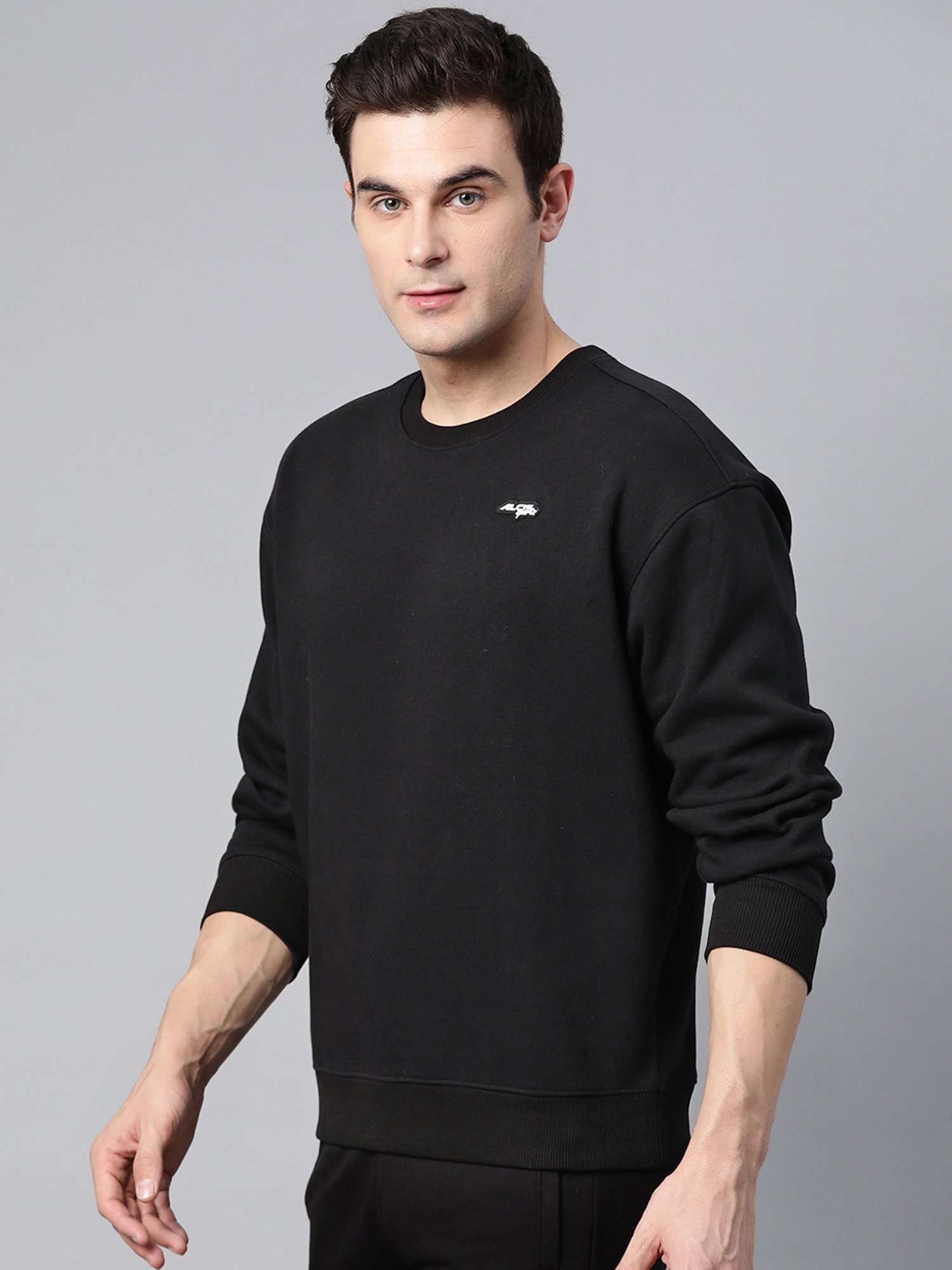 ALCIS Black Regular Fit Printed Sweatshirt