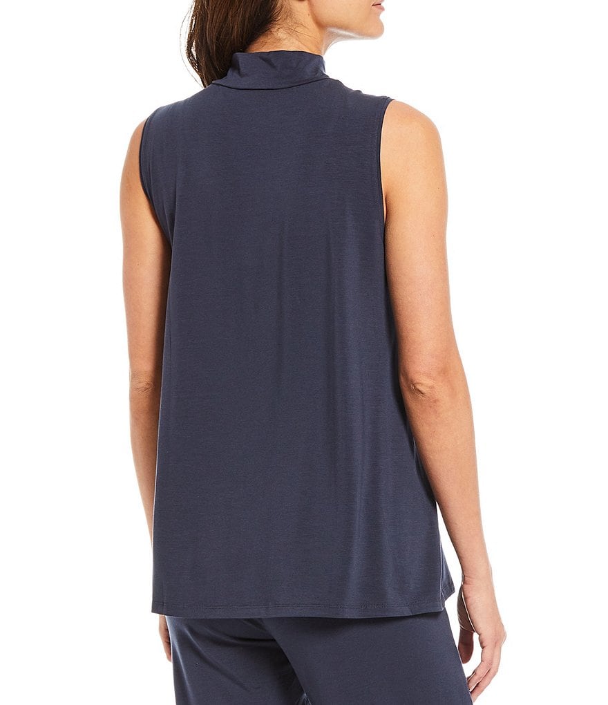 Calessa Floral Embroidered Round Neck Short Sleeve Tunic