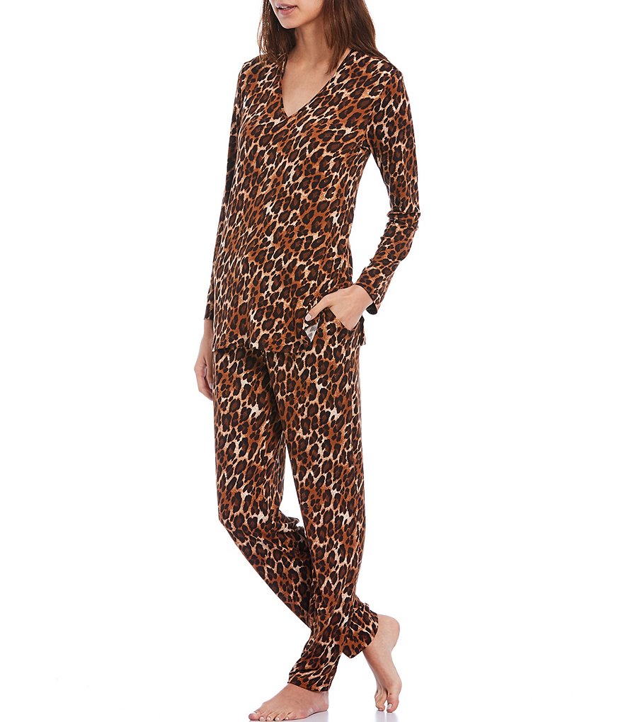 Natori Animal Print V-Neck Long Sleeve Jersey Knit Pajama Set
