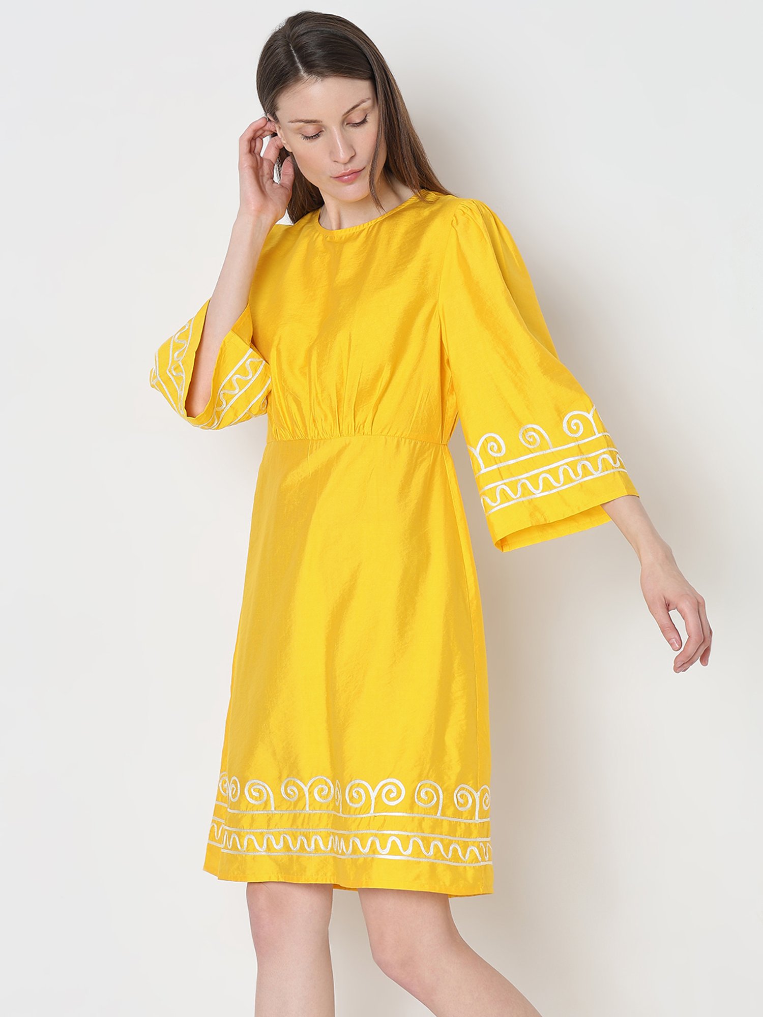 Vero Moda Yellow & White Printed A Line Dress