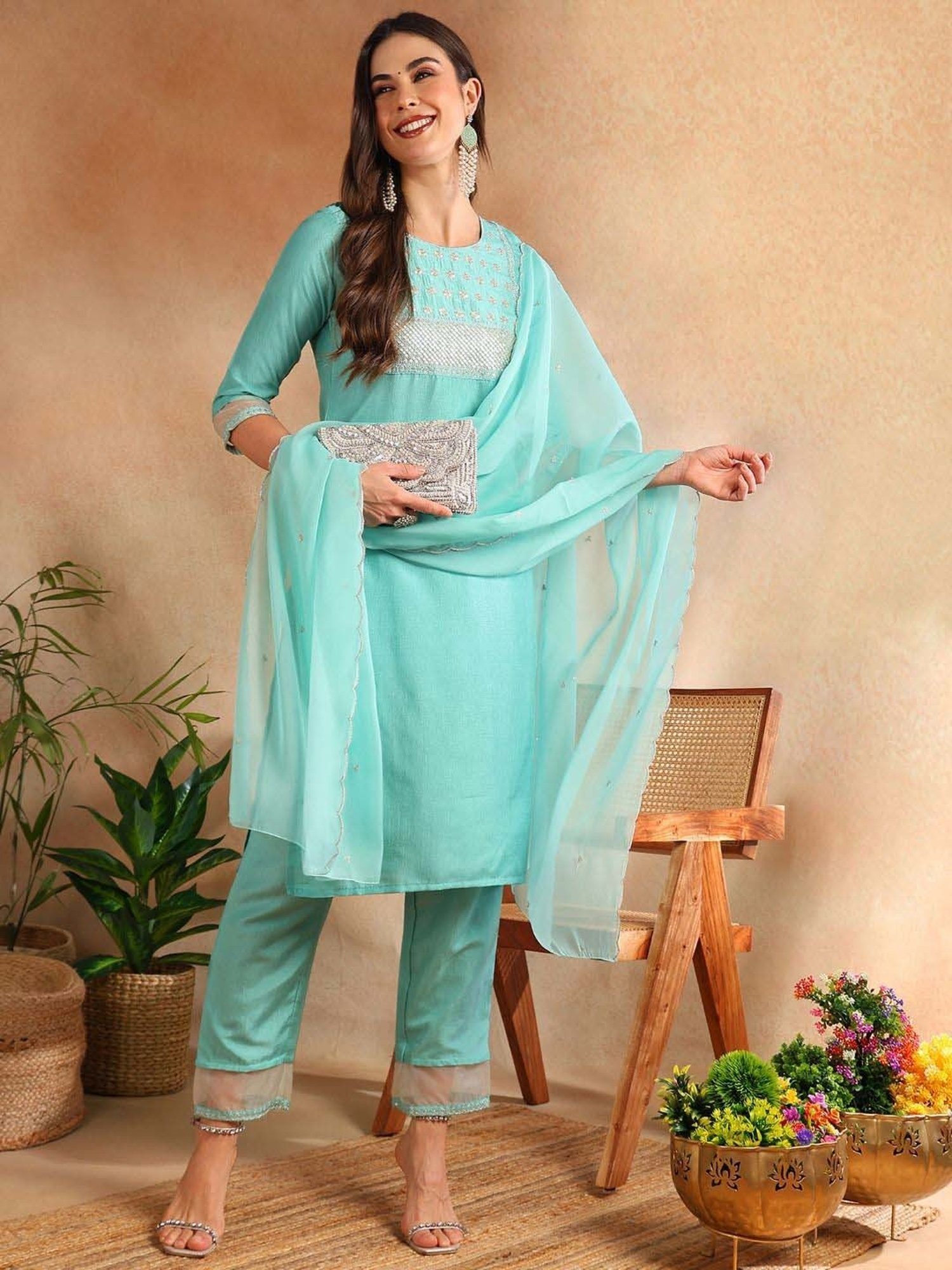 Vaamsi Sea Green Embellished Kurta Pant Set With Dupatta
