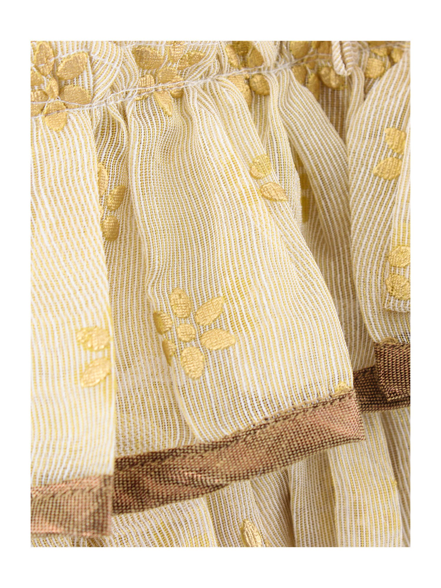 TWISHA Kids Cream & Red Self Design Top with Dhoti