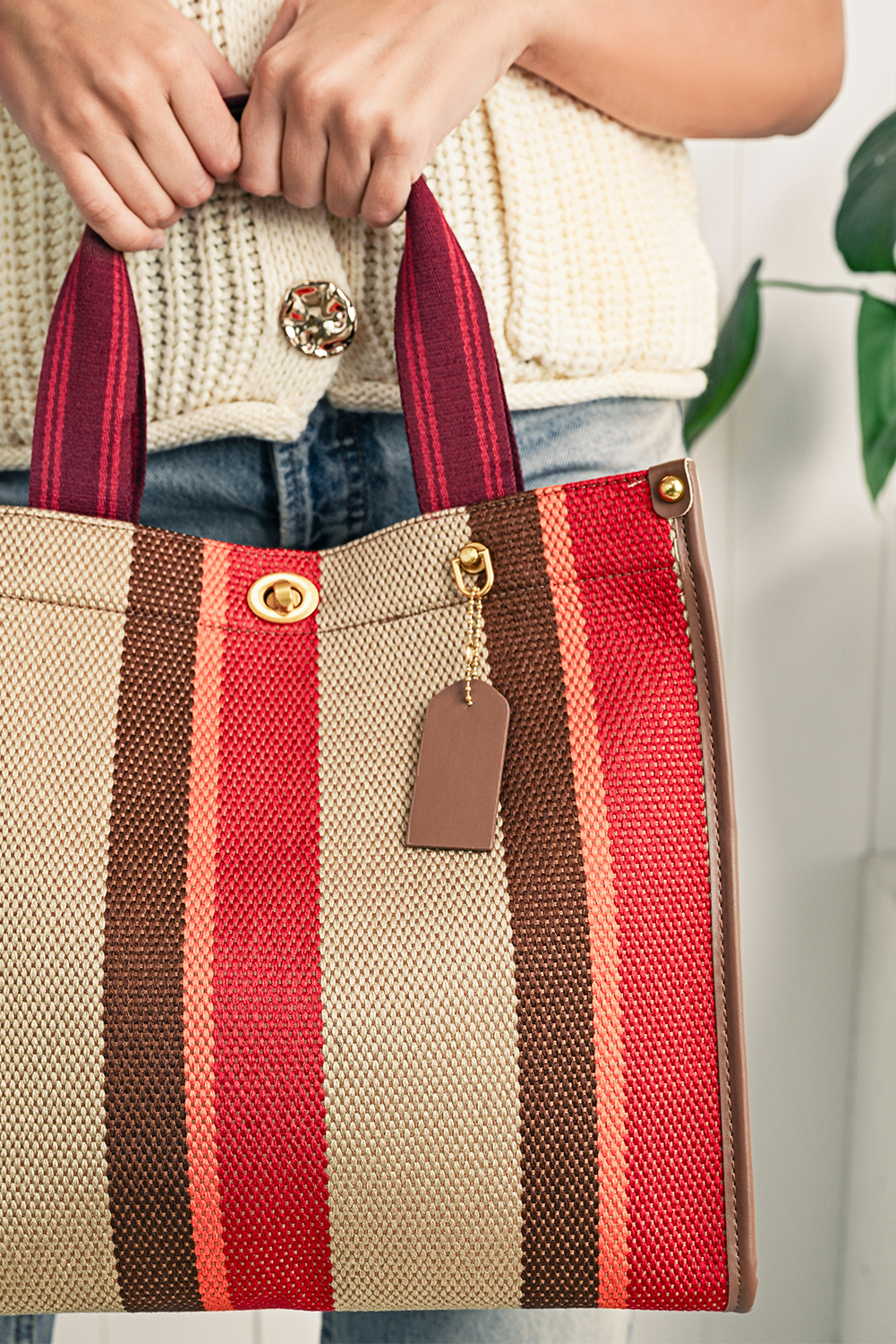 Black Colorblock Bowknot Pattern Knitted Tote Bag