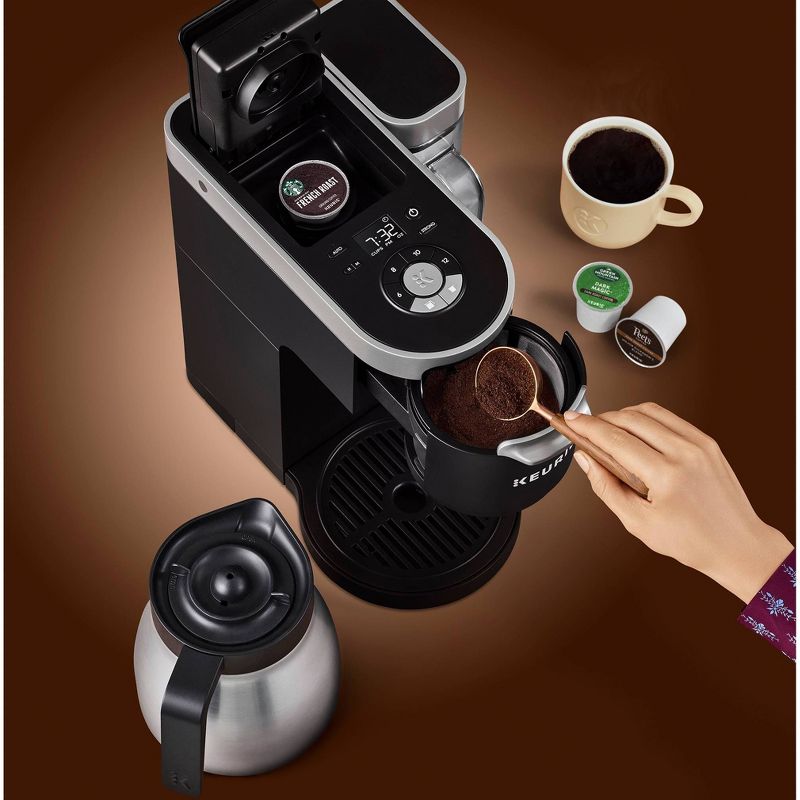 Nespresso Vertuo Plus  Coffee and Espresso Machine by De'Longhi with Aeroccino, Red