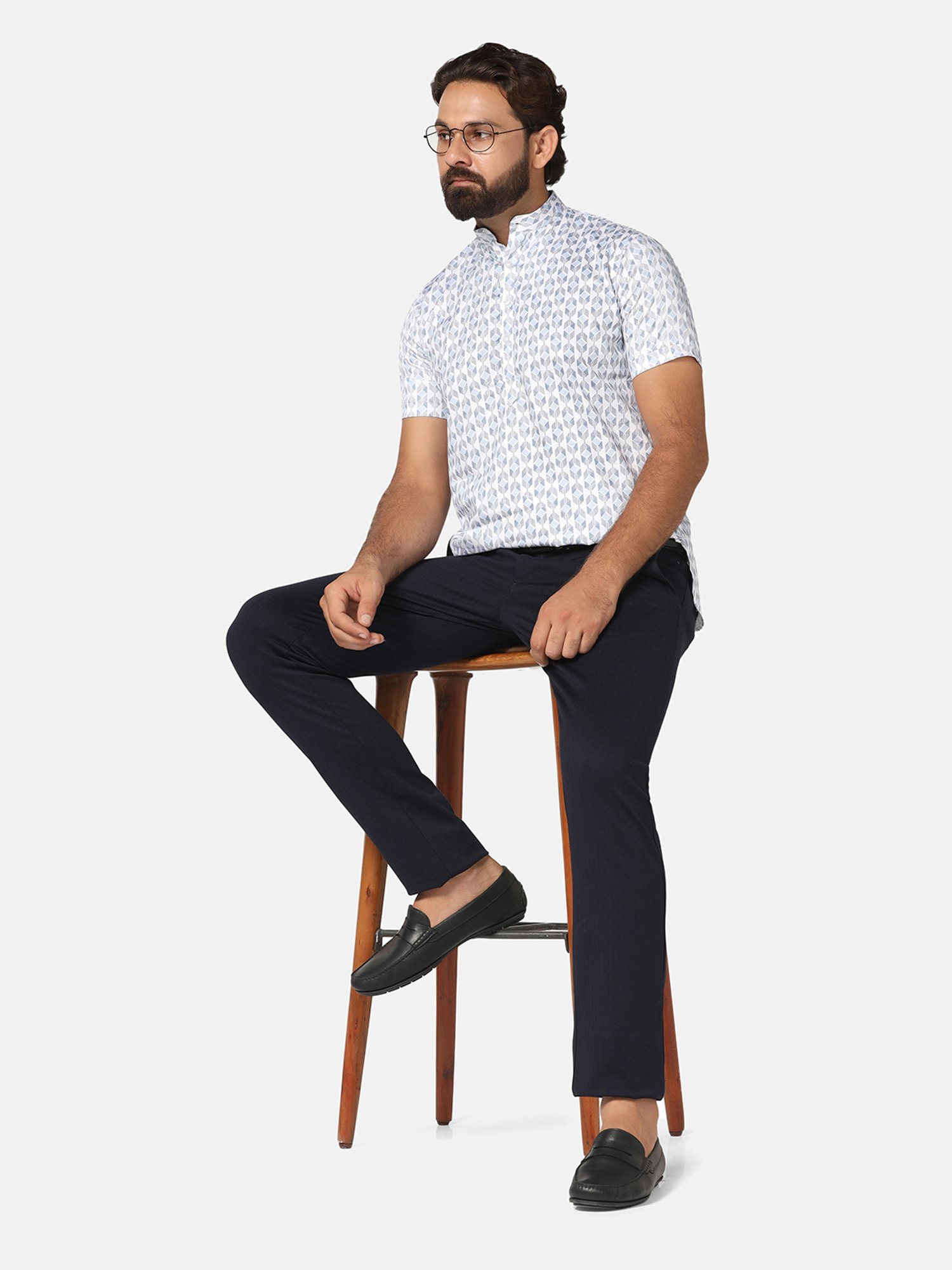 TAHVO White Slim Fit Printed Shirt