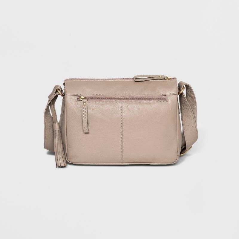 Great American Zip Closure Leather Shoulder Bag - Light Beige