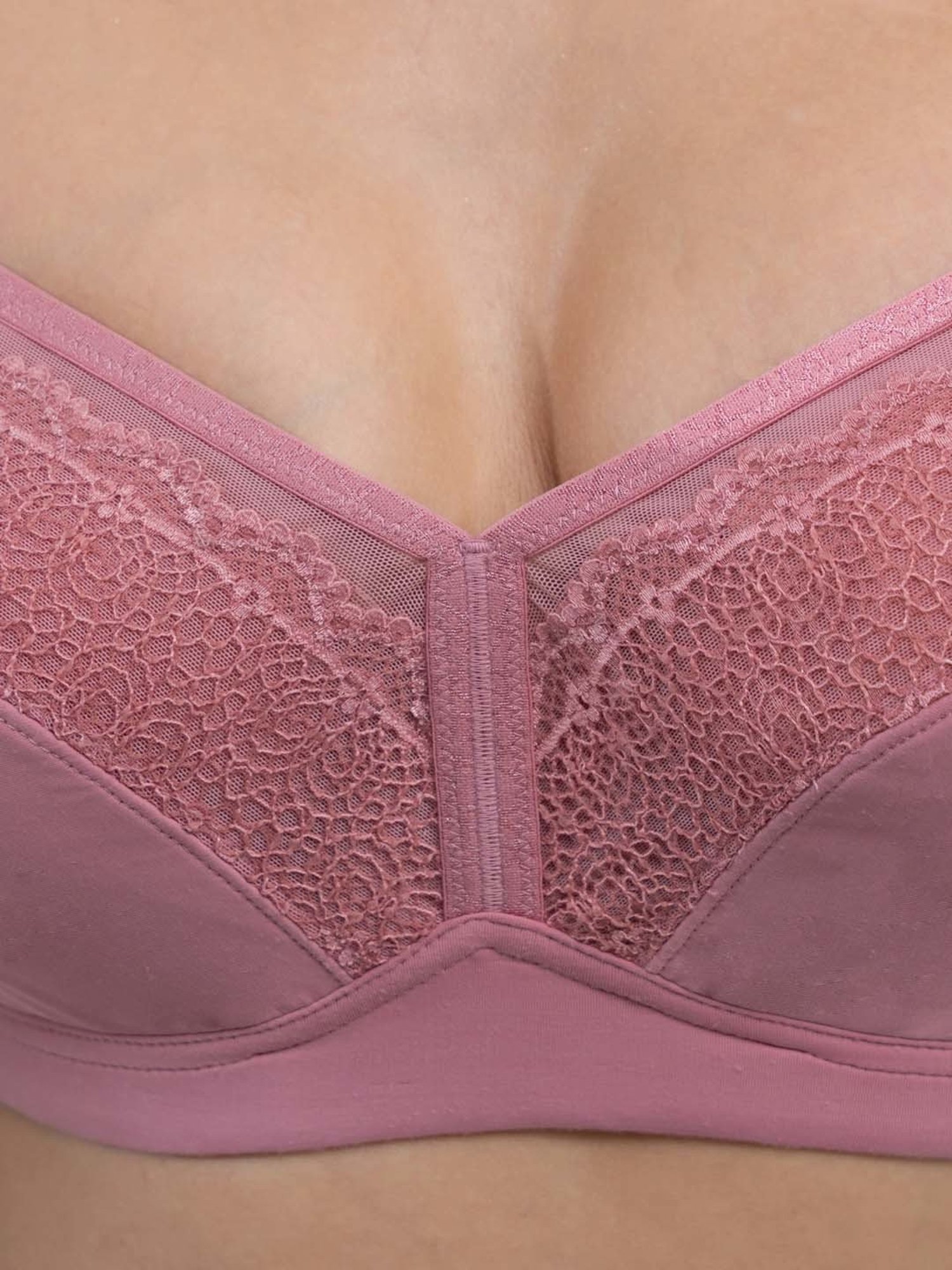 Soie Pink Lace Work Bra Panty Set