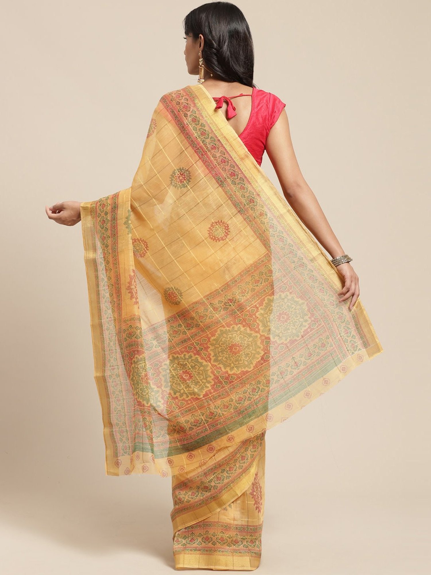 Vaamsi Peach Printed Saree With Unstitched Blouse