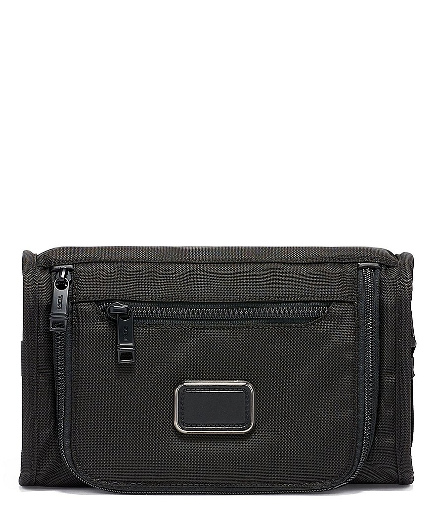 Briggs & Riley Baseline Wardrobe Spinner