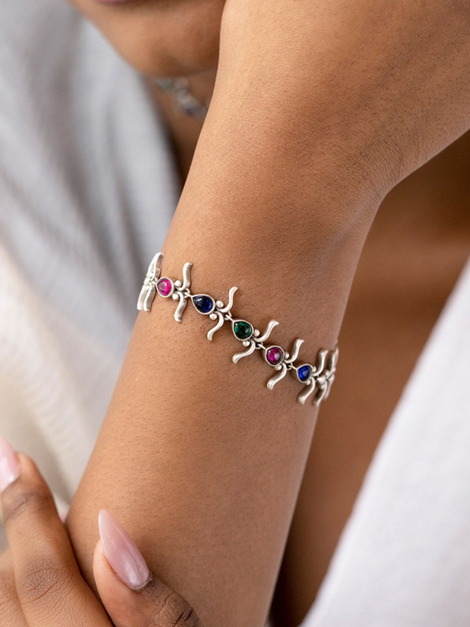 Shaya 92.5 Sterling Silver Feeling Manoharam Bracelet for Women