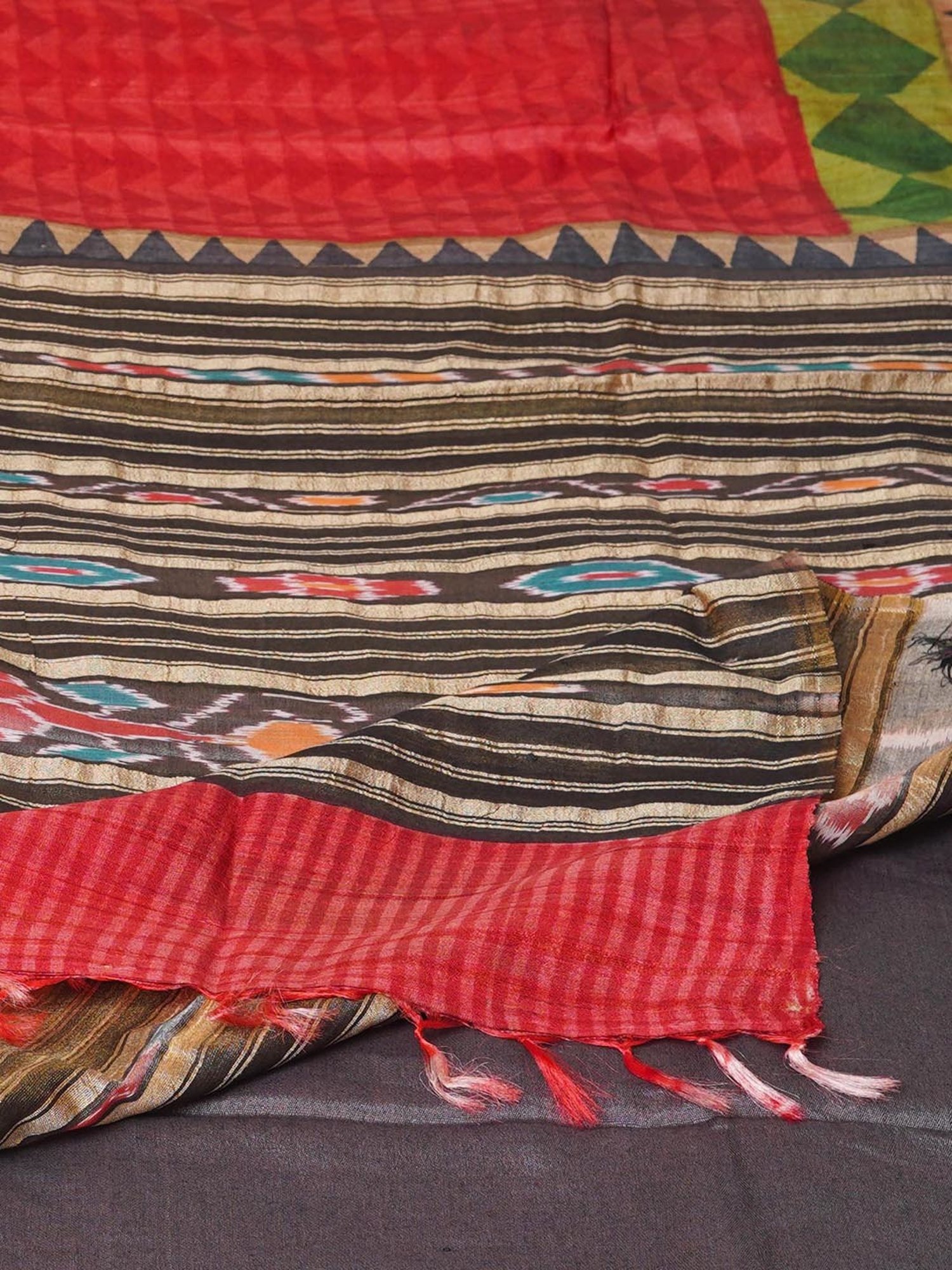 Unnati Silks Red & Grey Silk Printed Saree With Unstitched Blouse