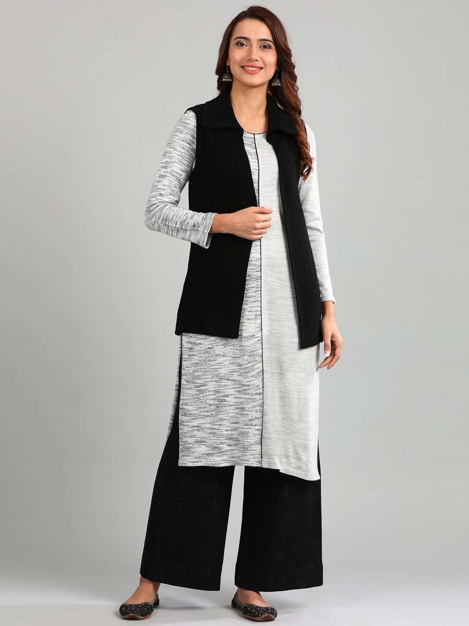 Aurelia Black Regular Fit Sweater