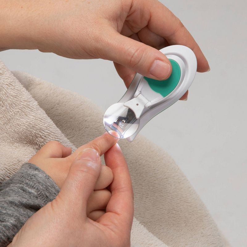 Safety 1st On the Go Healthcare Kit