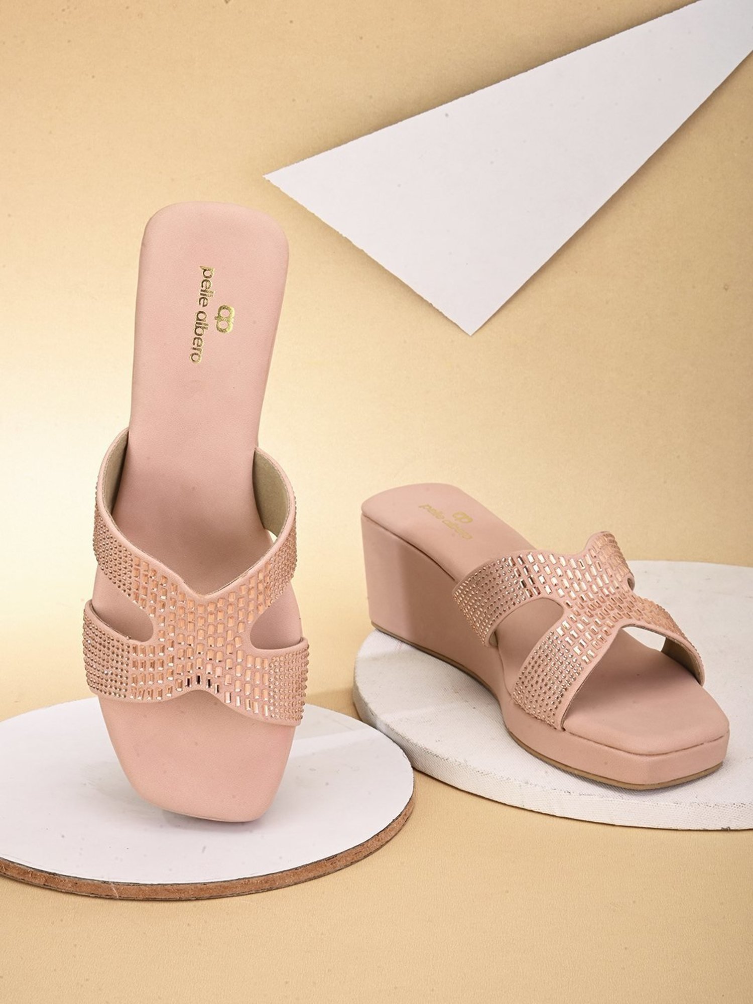 Pelle Albero Women's Sultan Ethnic Wedges