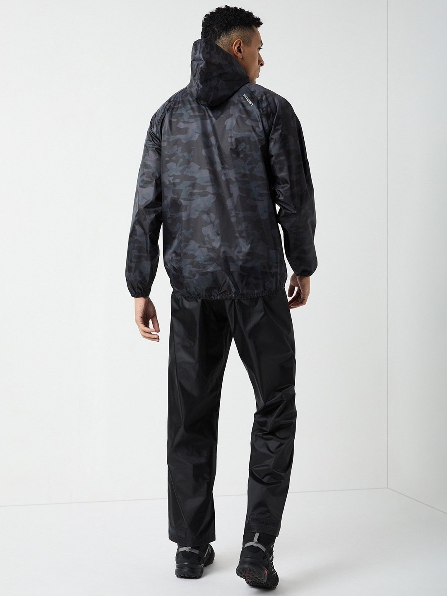 Wildcraft Black Regular Fit Printed Raincoat Set