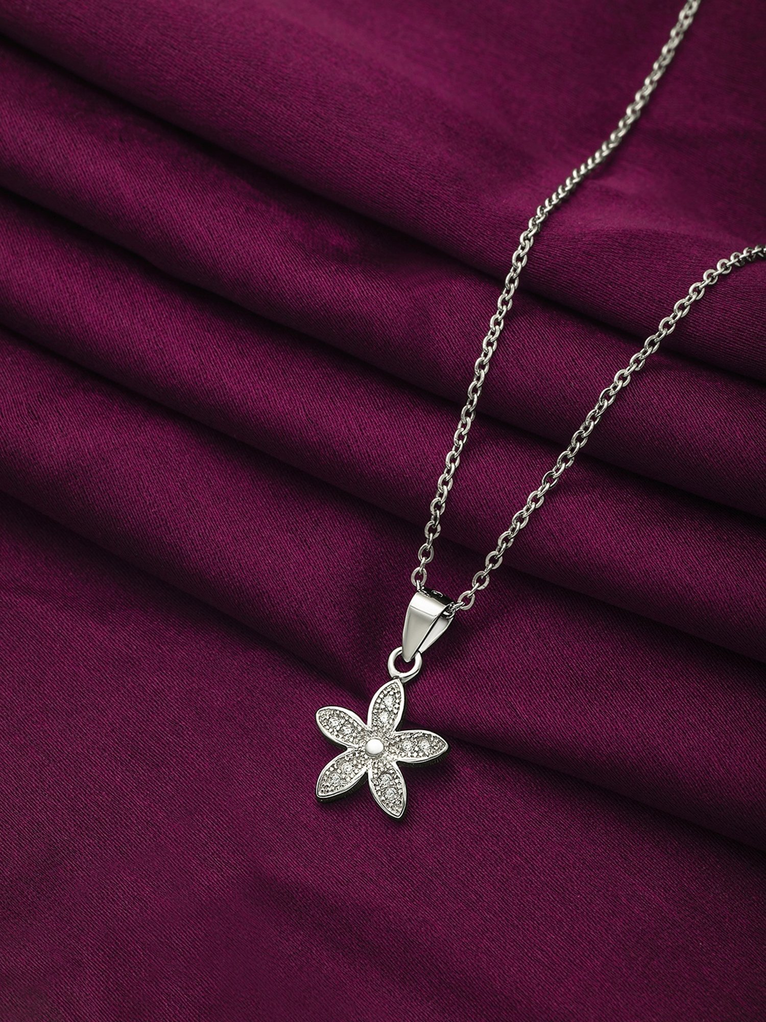 Silberry 92.5 Sterling Silver Lily Pendant Chain