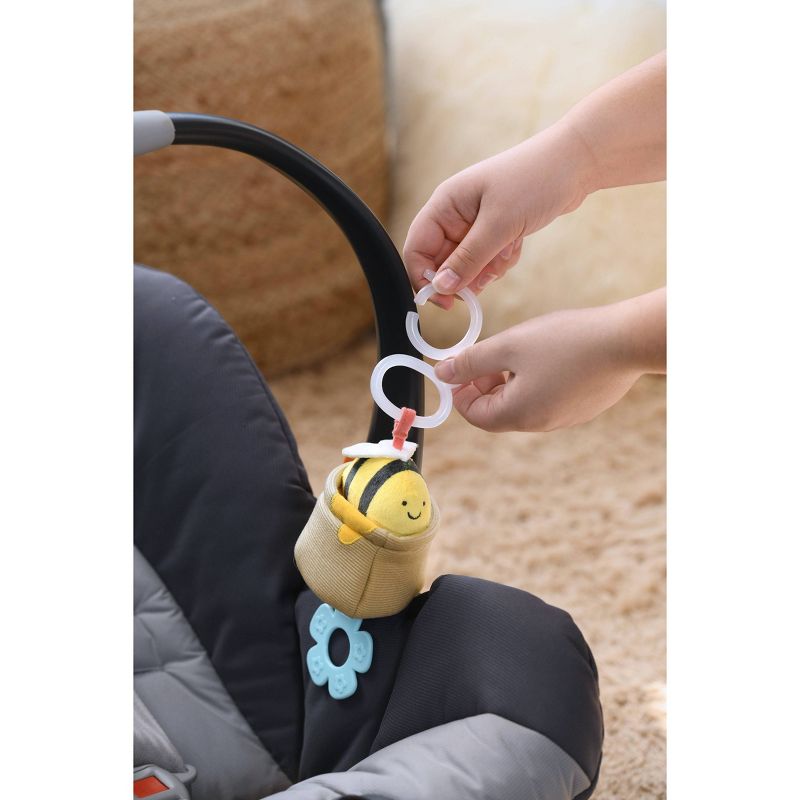 Go by Goldbug Attachable Pull Vibration - Bee