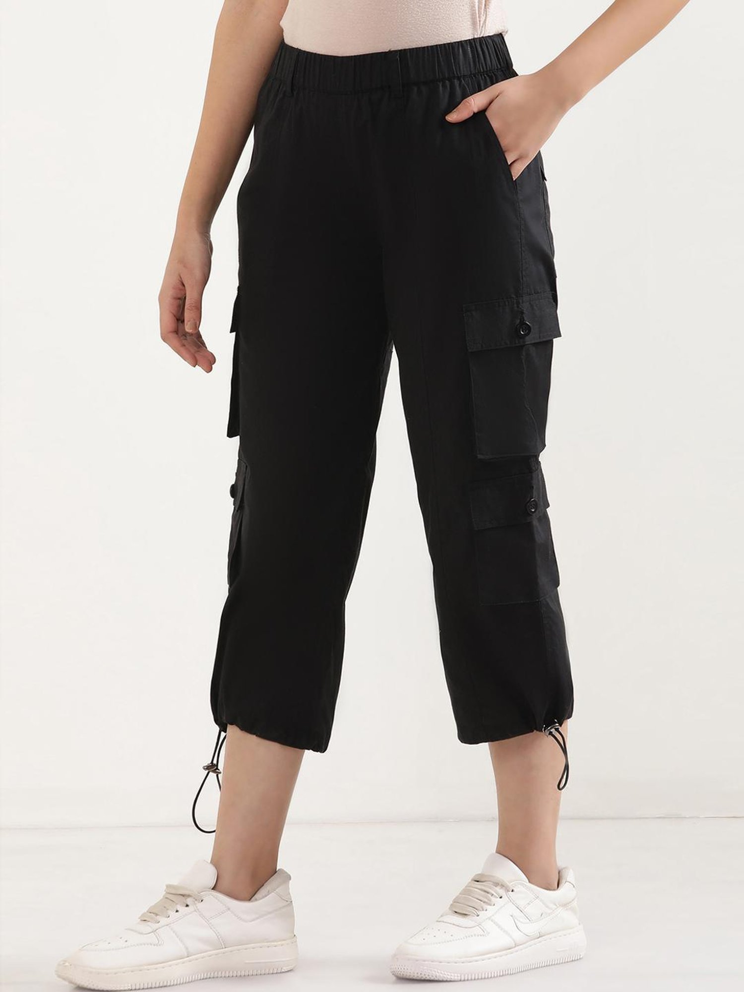 Elleven from Aurelia Black Cotton Mid Rise Capris