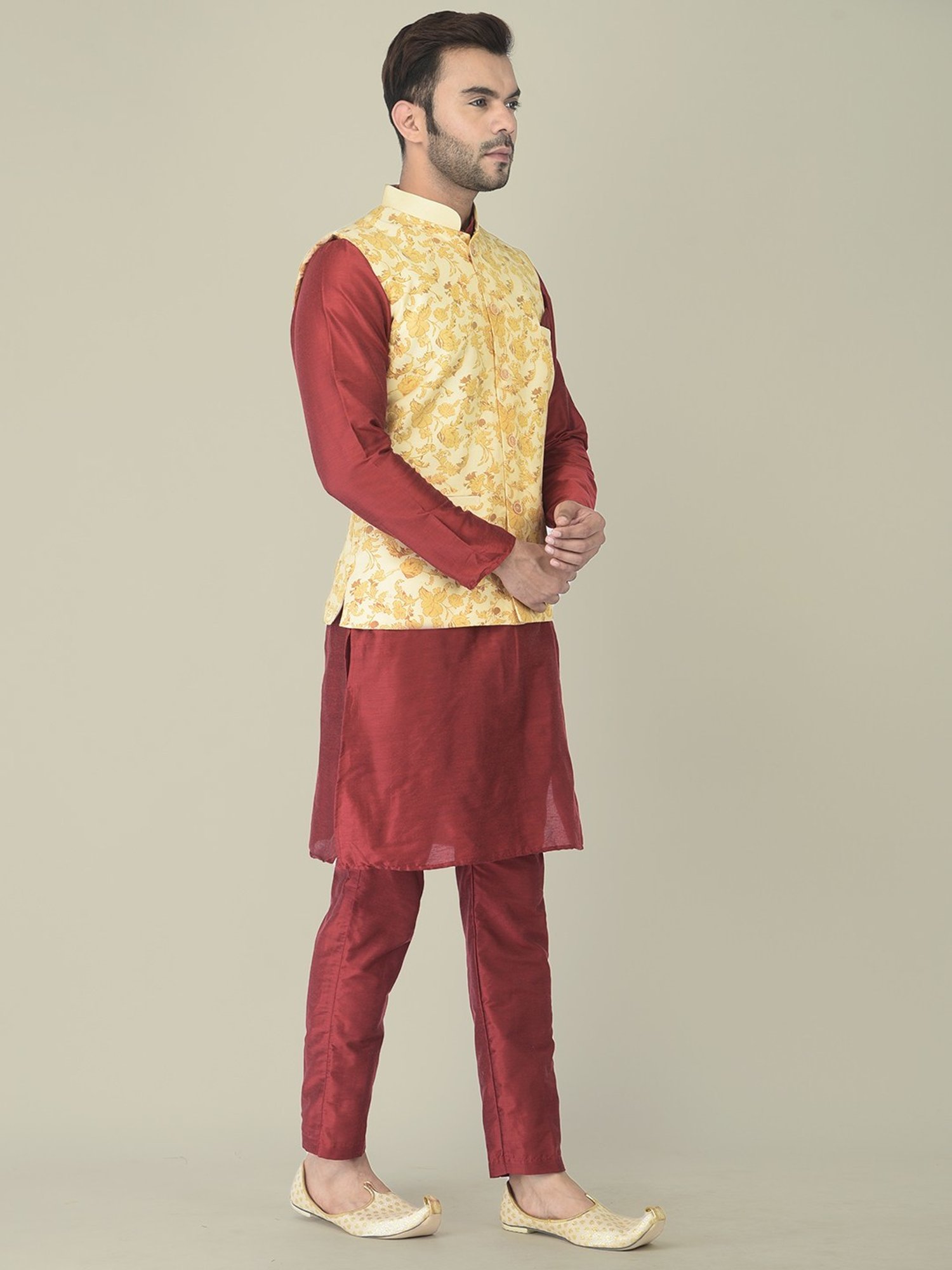Deyann Maroon & Cream Cotton Regular Fit Printed Kurta Set With Jacket