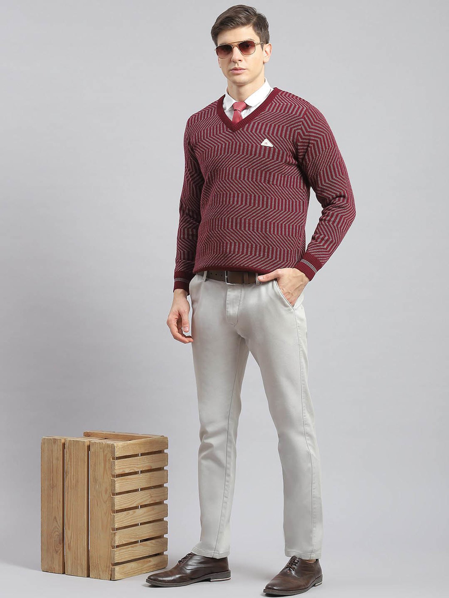 Monte Carlo Burgandi Regular Fit Self Pattern Sweater