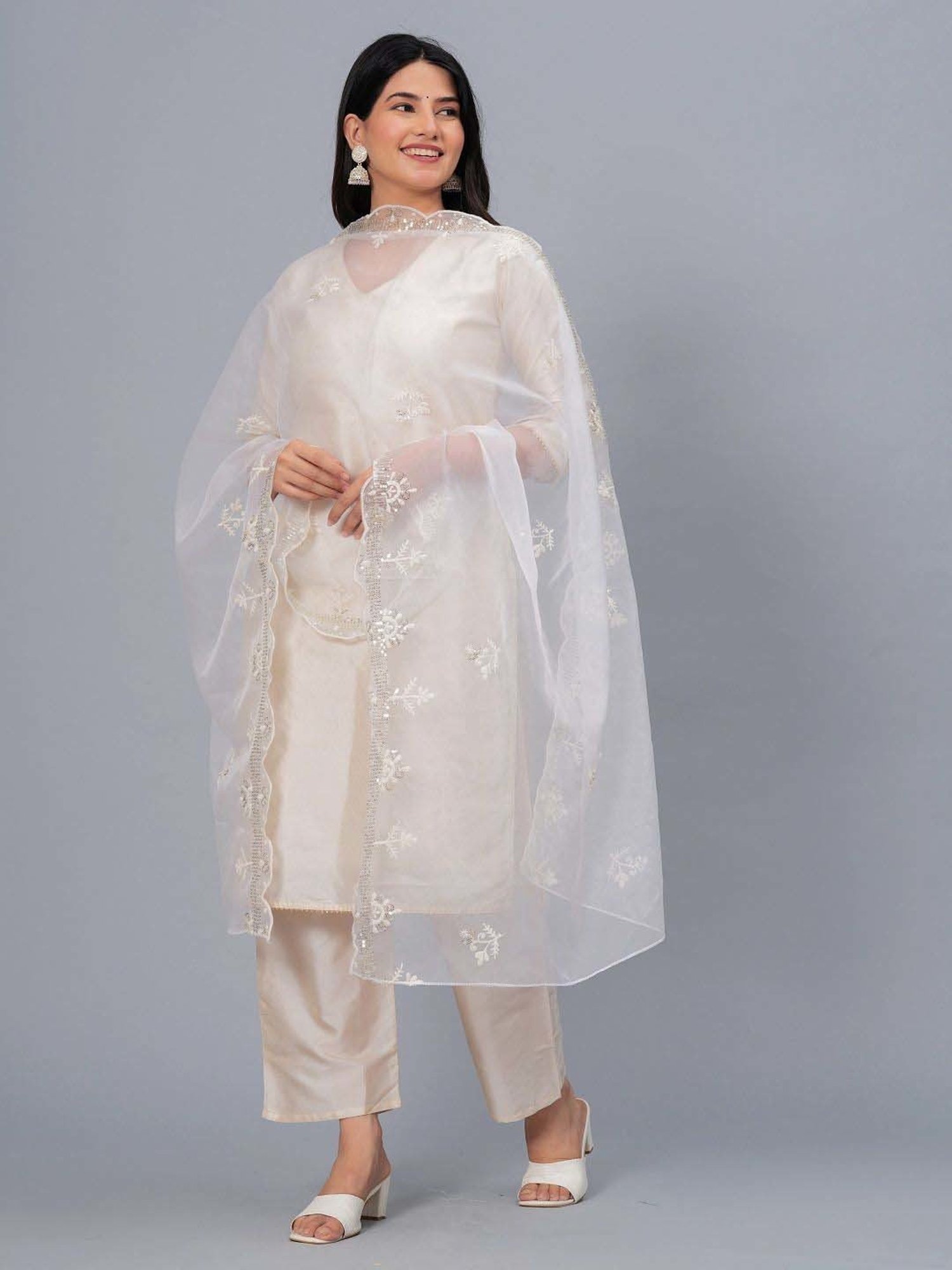Stylum White Embroidered Dupatta