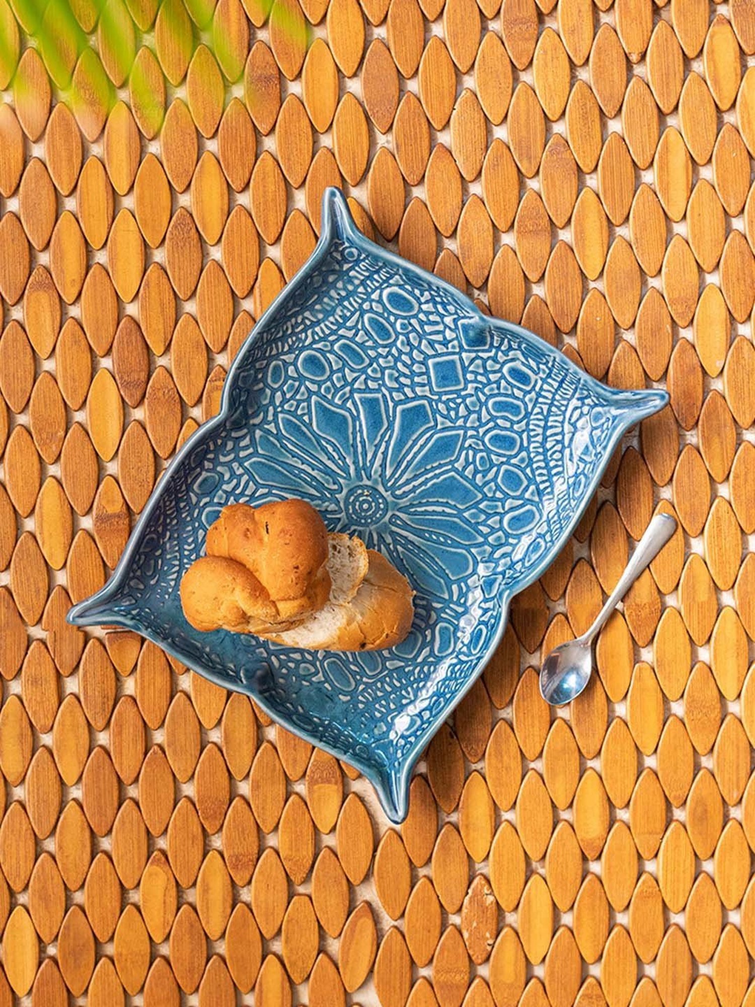 ExclusiveLane Reef Blue Ceramic Serving Platter