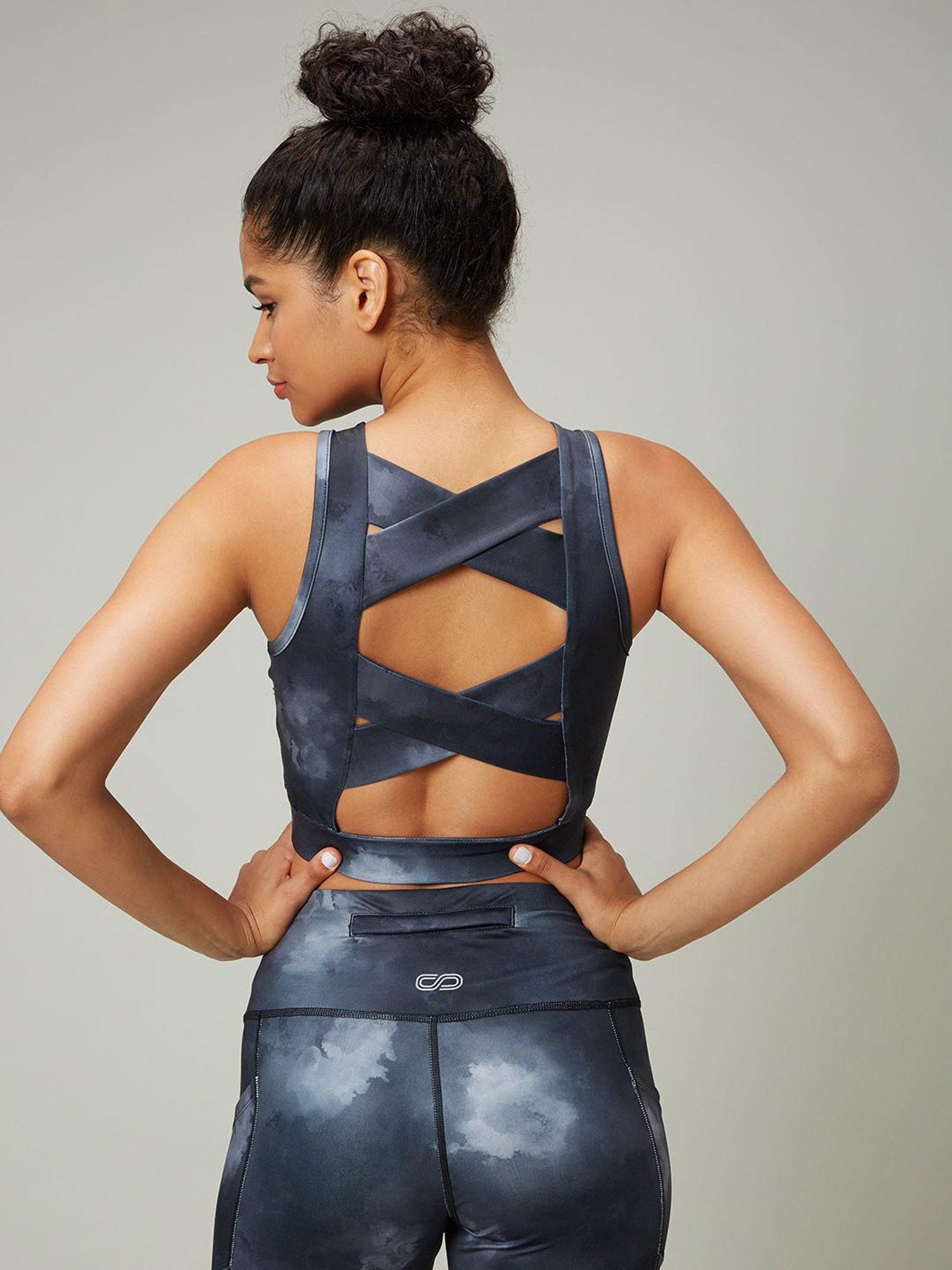 SILVERTRAQ Grey Tie - Dye Crop Top