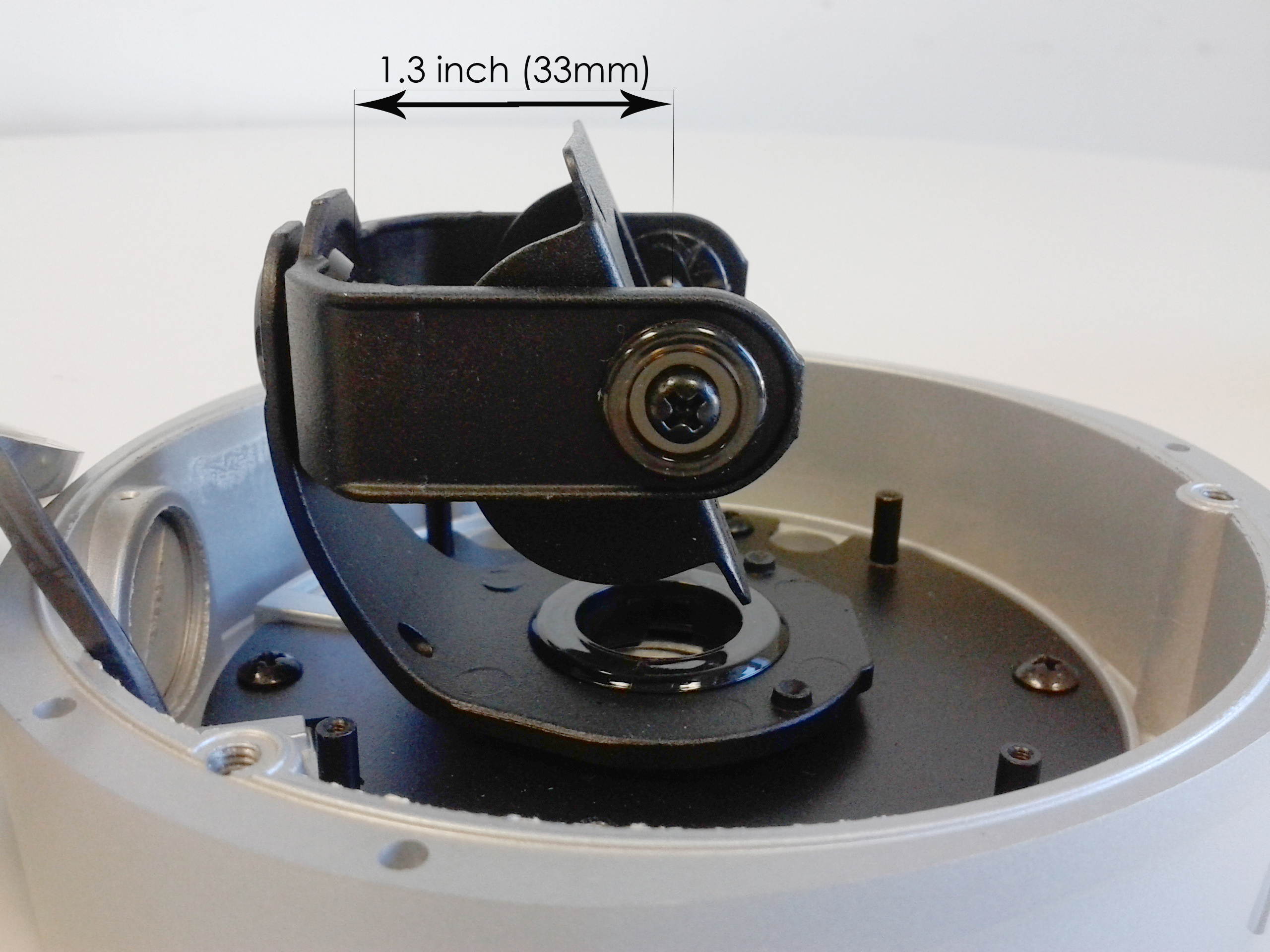 Vandal-proof outdoor dome case, 3 axis, conduit knock-out, IP65