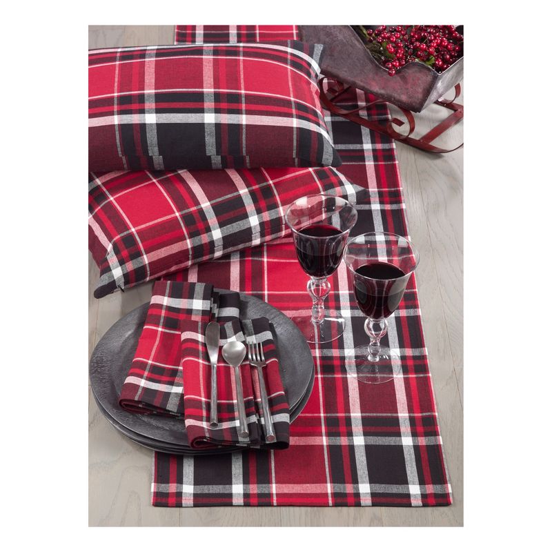 Jarret Classic Plaid Design Casual Cotton Table Runner - Saro Lifestyle
