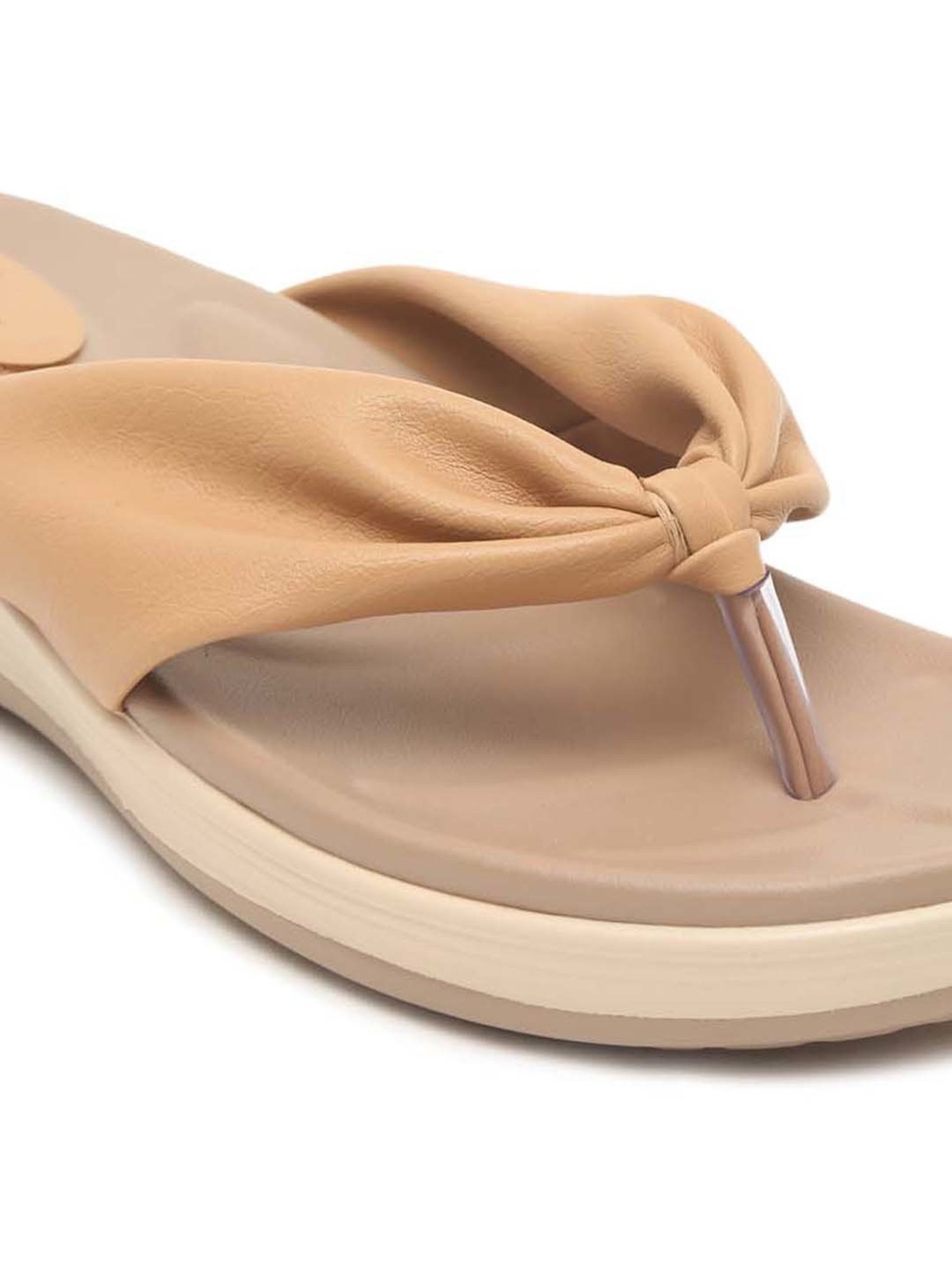 Pelle Albero Women's Beige Thong Wedges