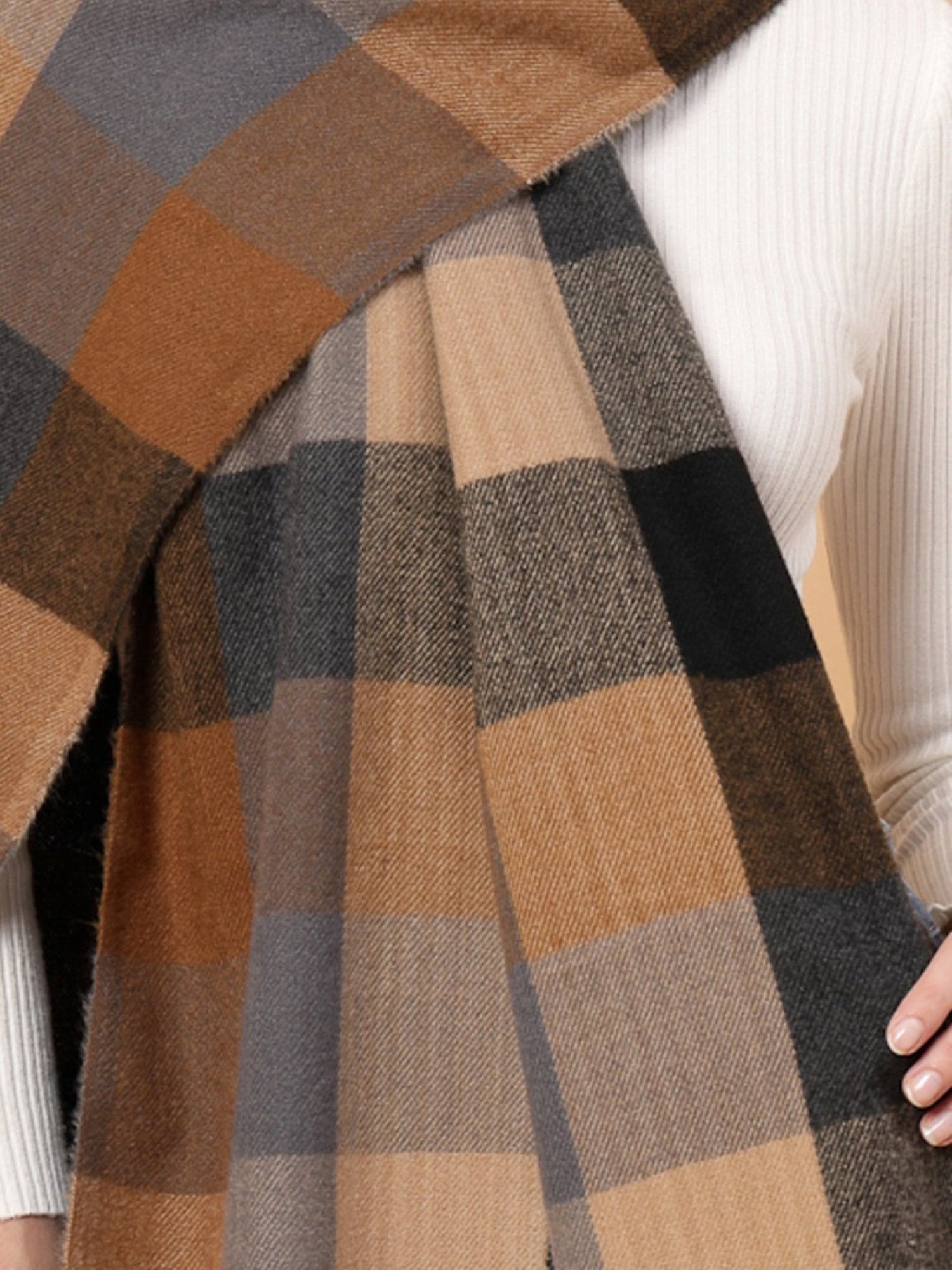 Mafadeny Brown Checks Stole