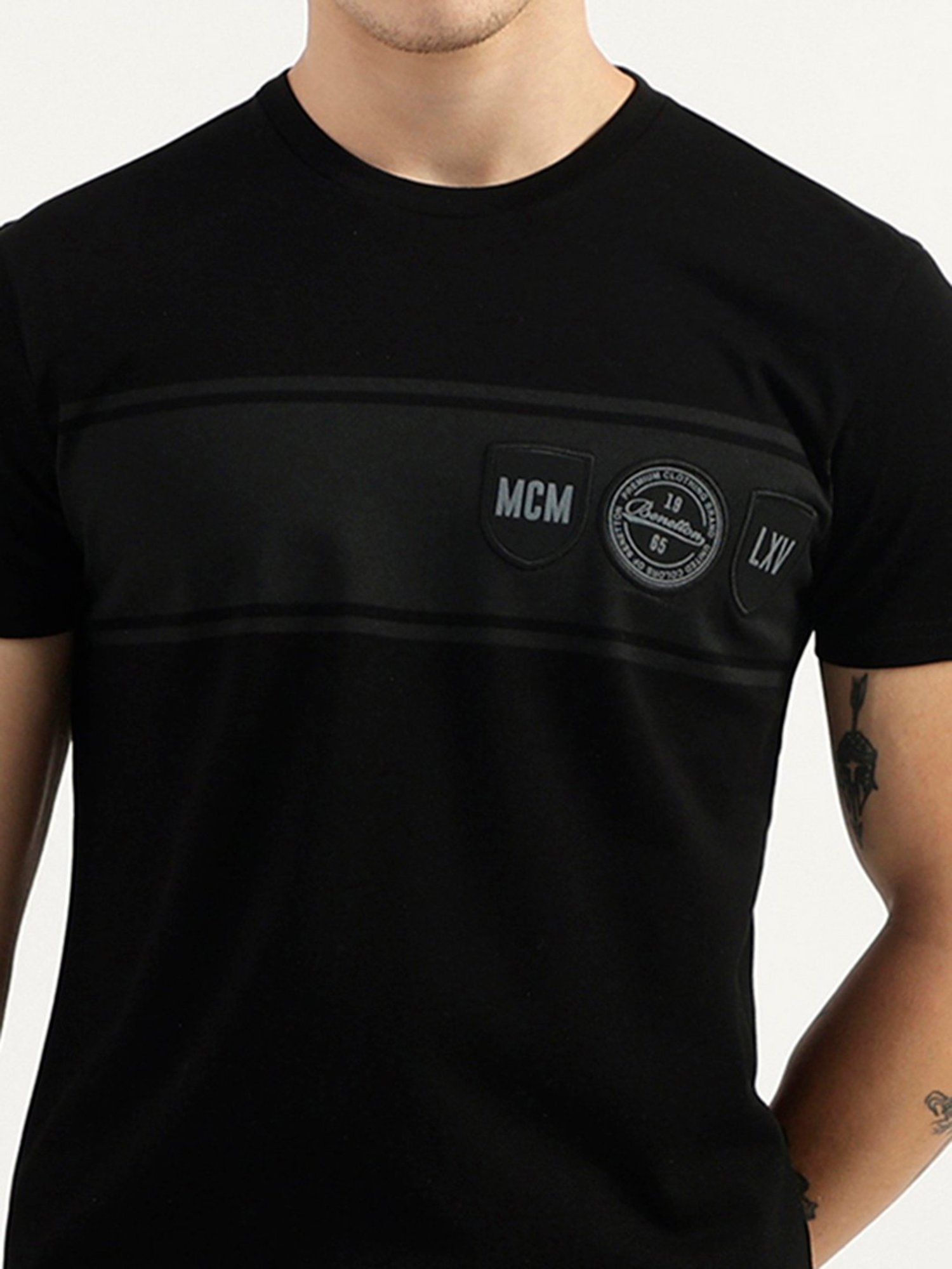 United Colors of Benetton Black Regular Fit Cotton Crew T-Shirt