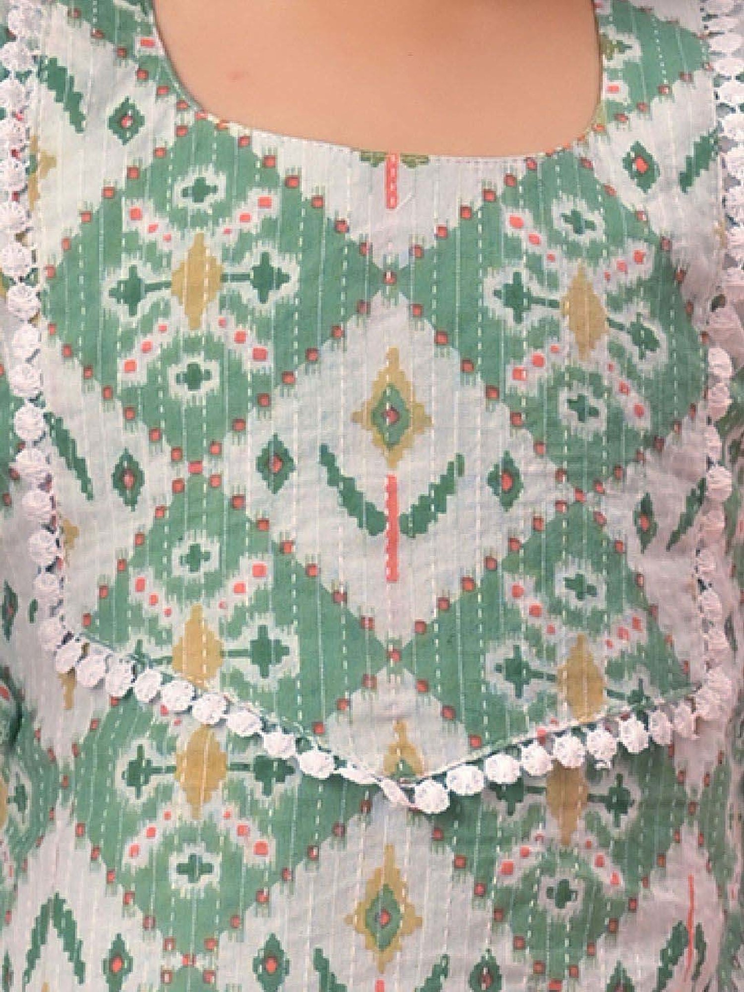 VASTRAMAY Girls Green Printed Clothing Sets