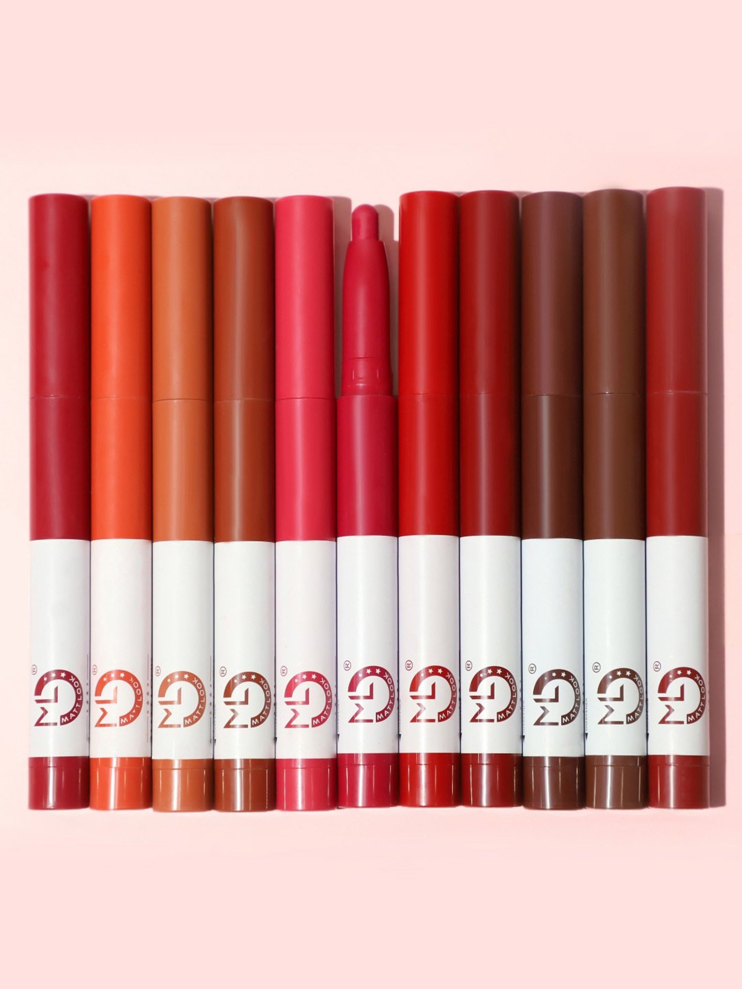 Matt Look Power Last Lip Stain Crayon 22 Saturday Night - 1.3 gm