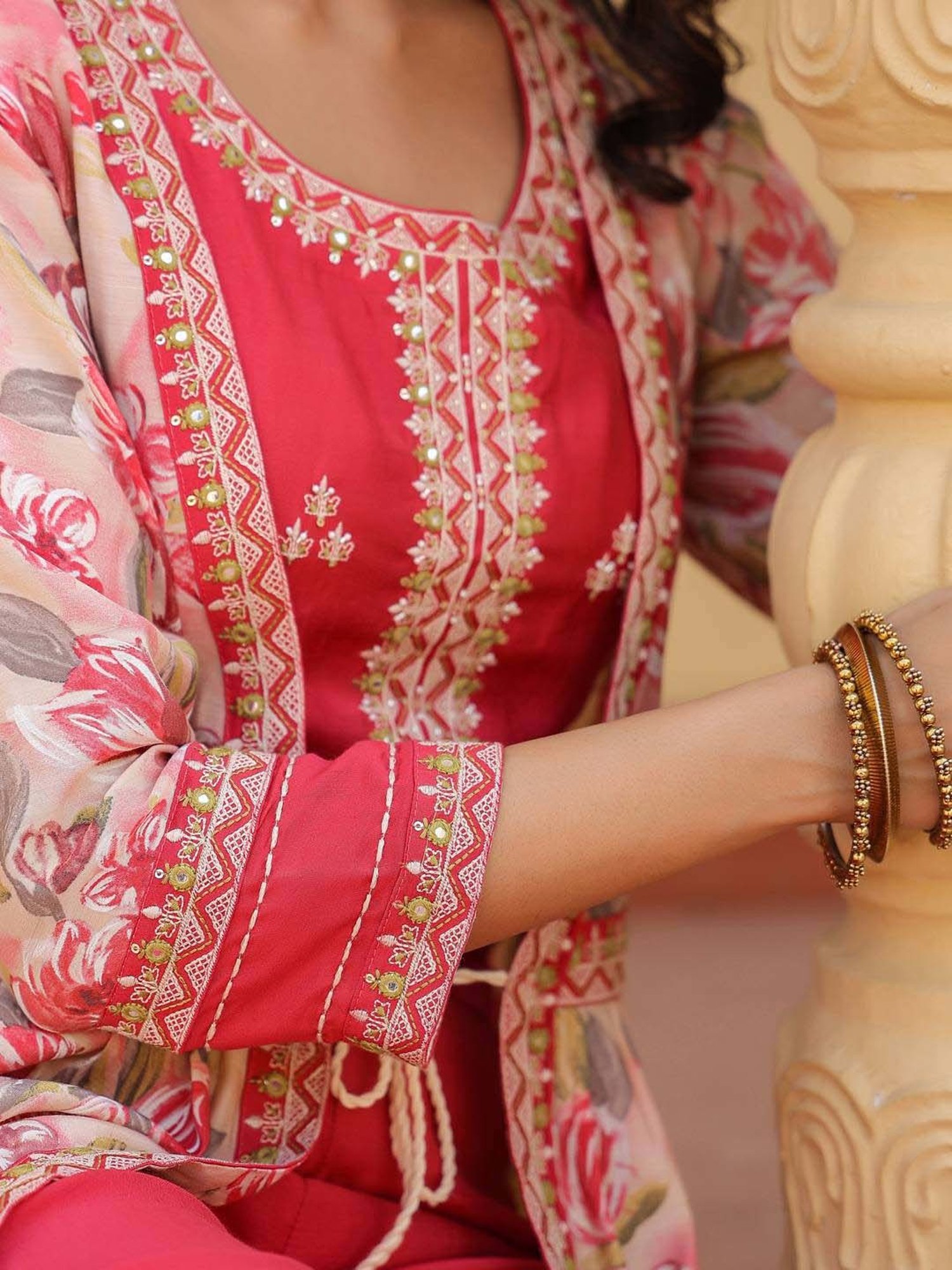 Yufta Pink Floral Print Crop Top Pant Set with Jacket