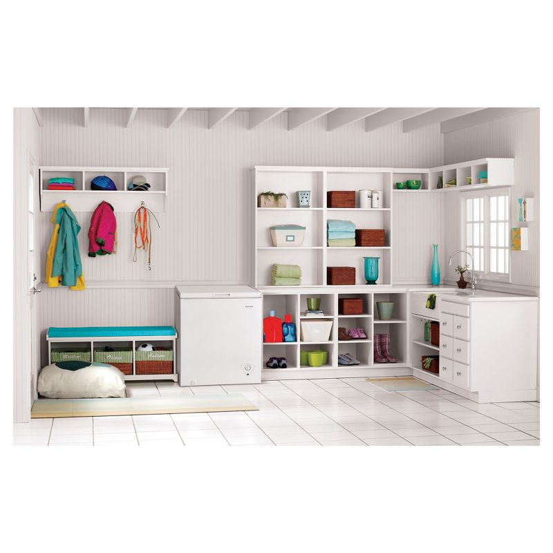 Frigidaire 5.0 cu ft Chest Freezer White